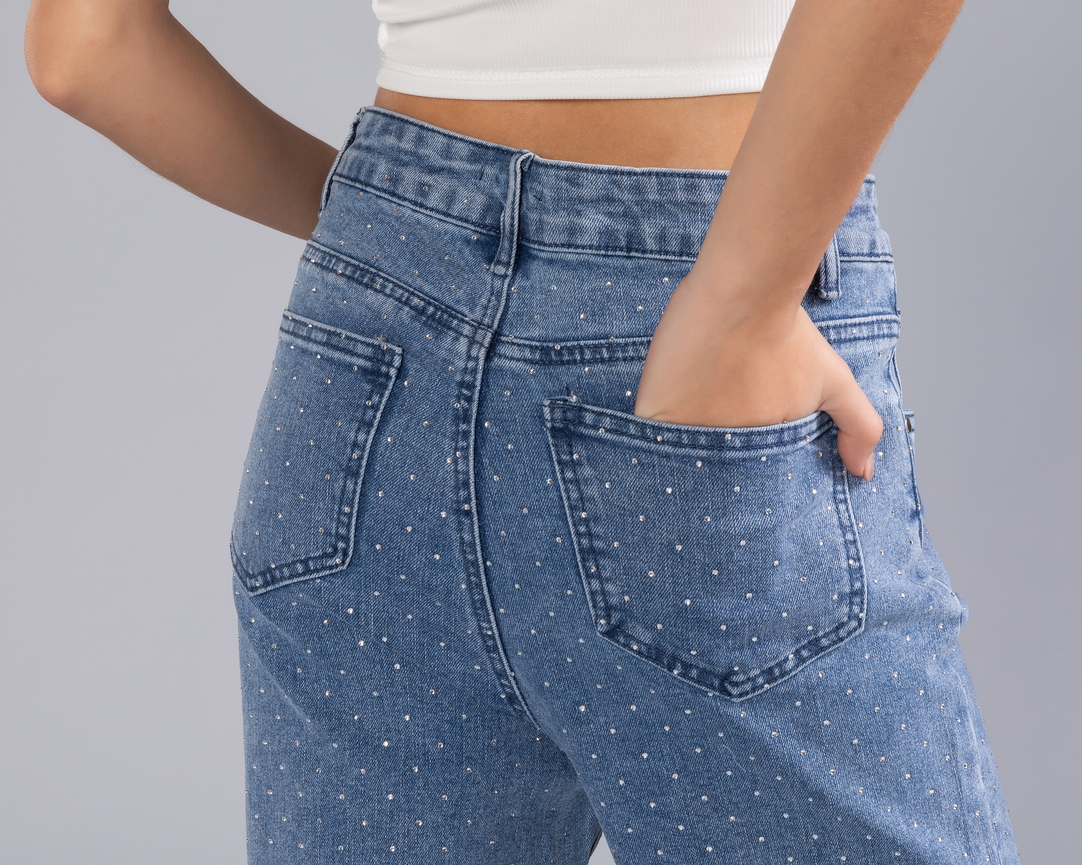 Foto 6 pulgar | Foto 5 | Jeans Mom Brillos Strona para Mujer