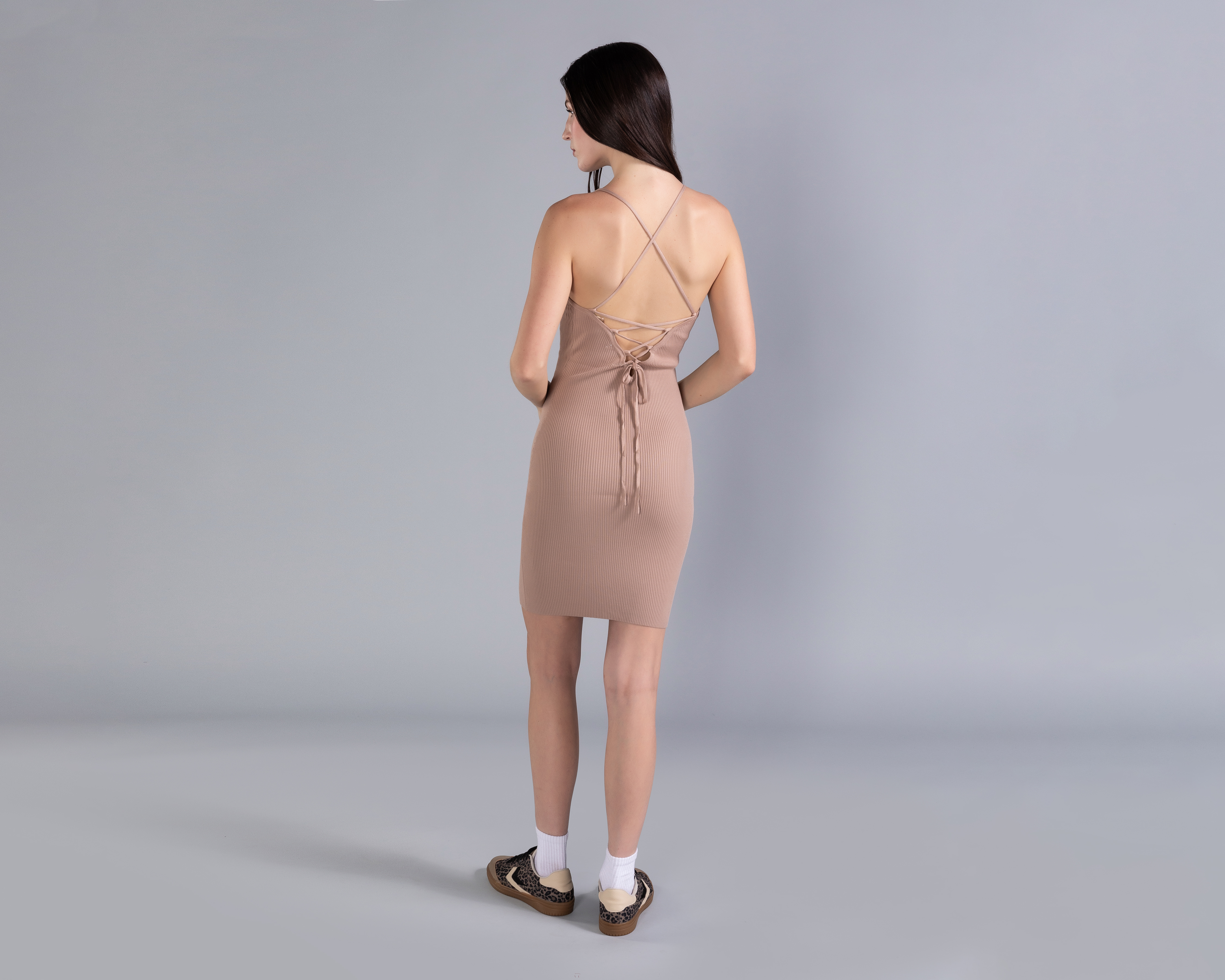 Foto 4 pulgar | Foto 3 | Vestido Corto Halter Tejido Strona para Mujer
