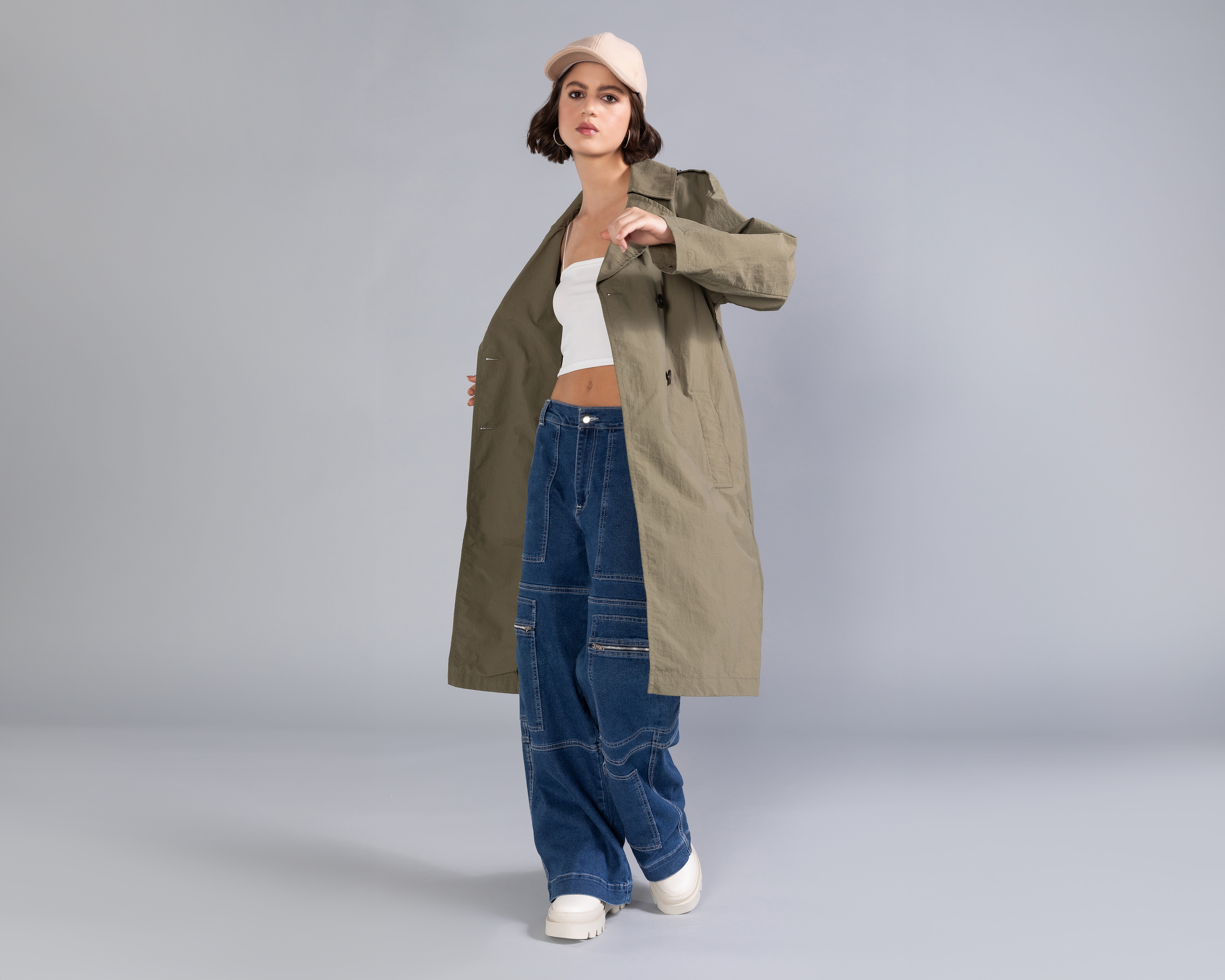 Gabardina Larga Trabilla en Hombro Strona para Mujer