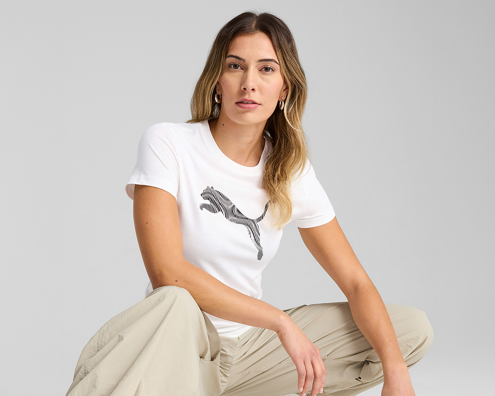 Foto 4 pulgar | Foto 3 | Playera Puma Graphics para Mujer