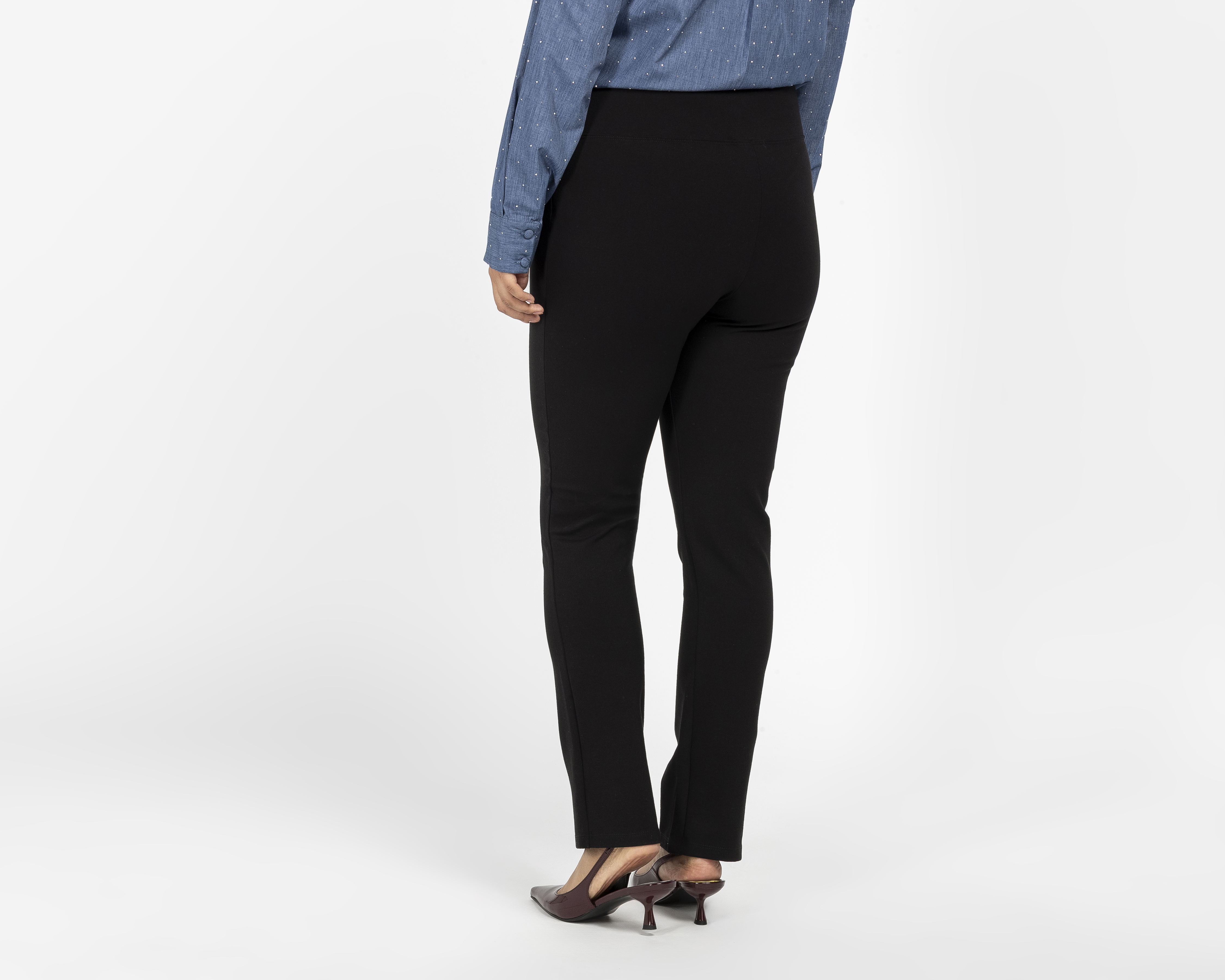 Foto 4 pulgar | Foto 3 | Leggings Negros María Ferré para Mujer