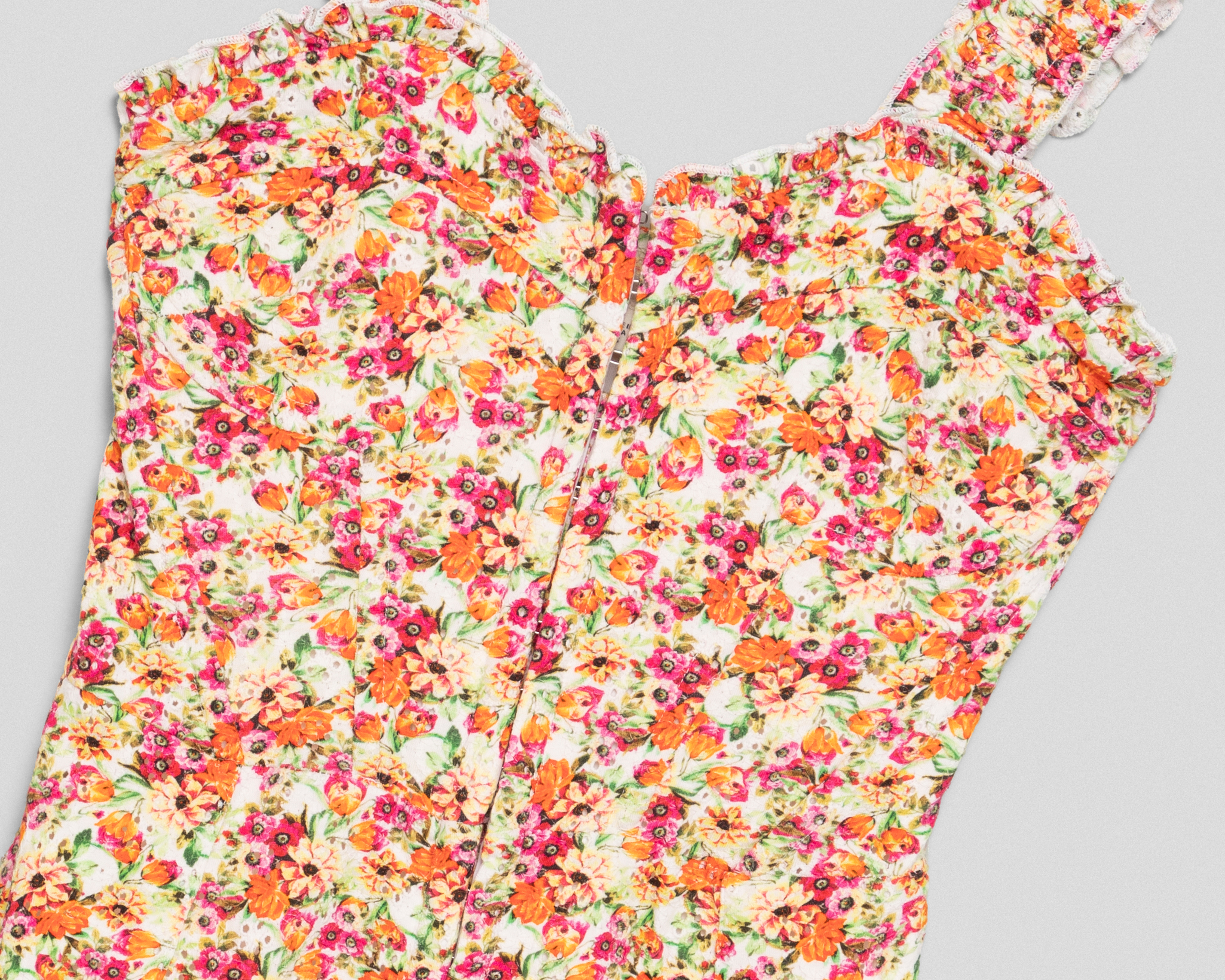 Foto 4 pulgar | Foto 3 | Jumper Casual Guess Floreado para Mujer