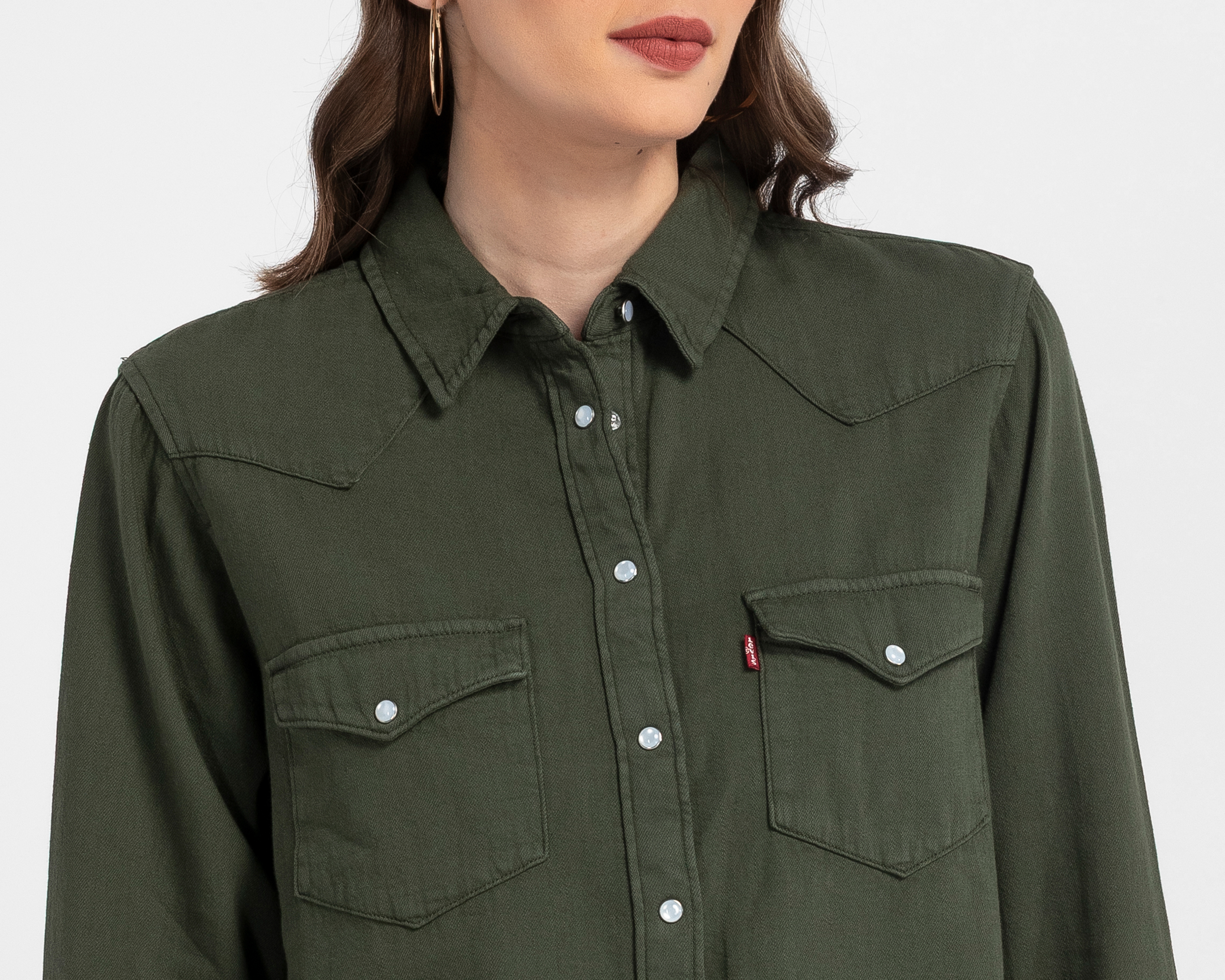 Foto 5 pulgar | Foto 4 | Camisa Levi's Verde para Mujer