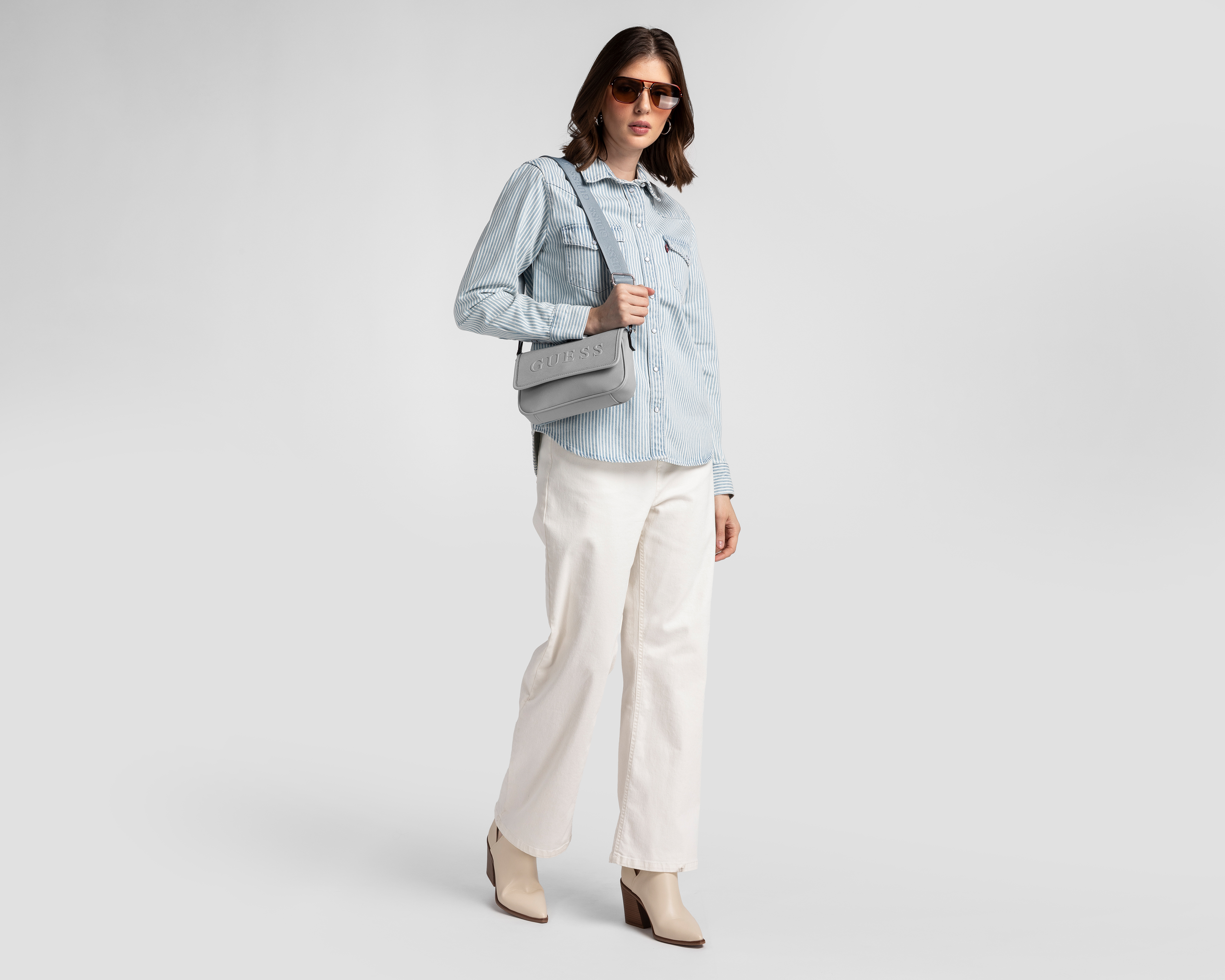 Foto 2 | Foto 2 | Camisa Levi's de Rayas para Mujer