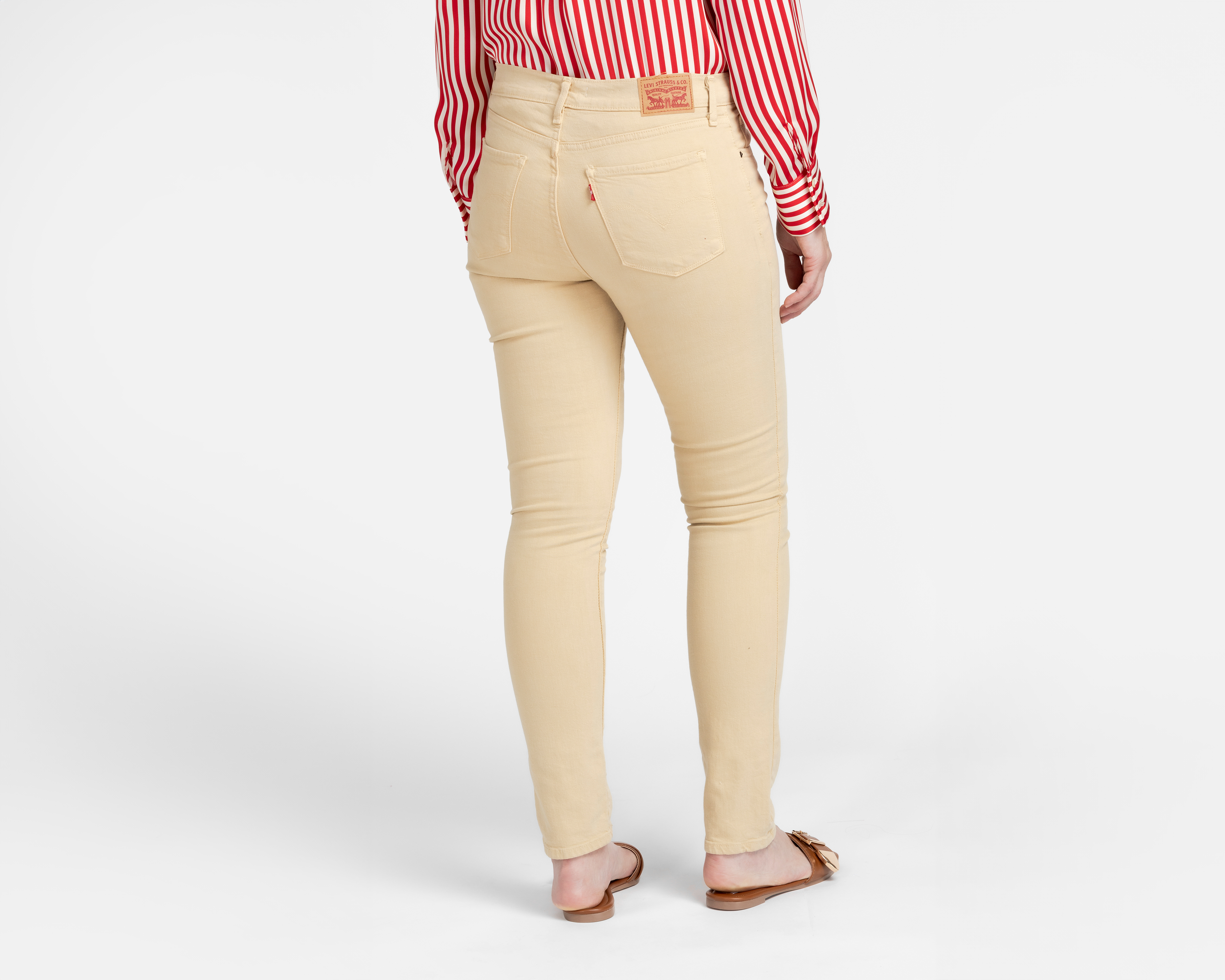 Foto 4 pulgar | Foto 3 | Jeans Levi's 311 Shaping Skinny para Mujer