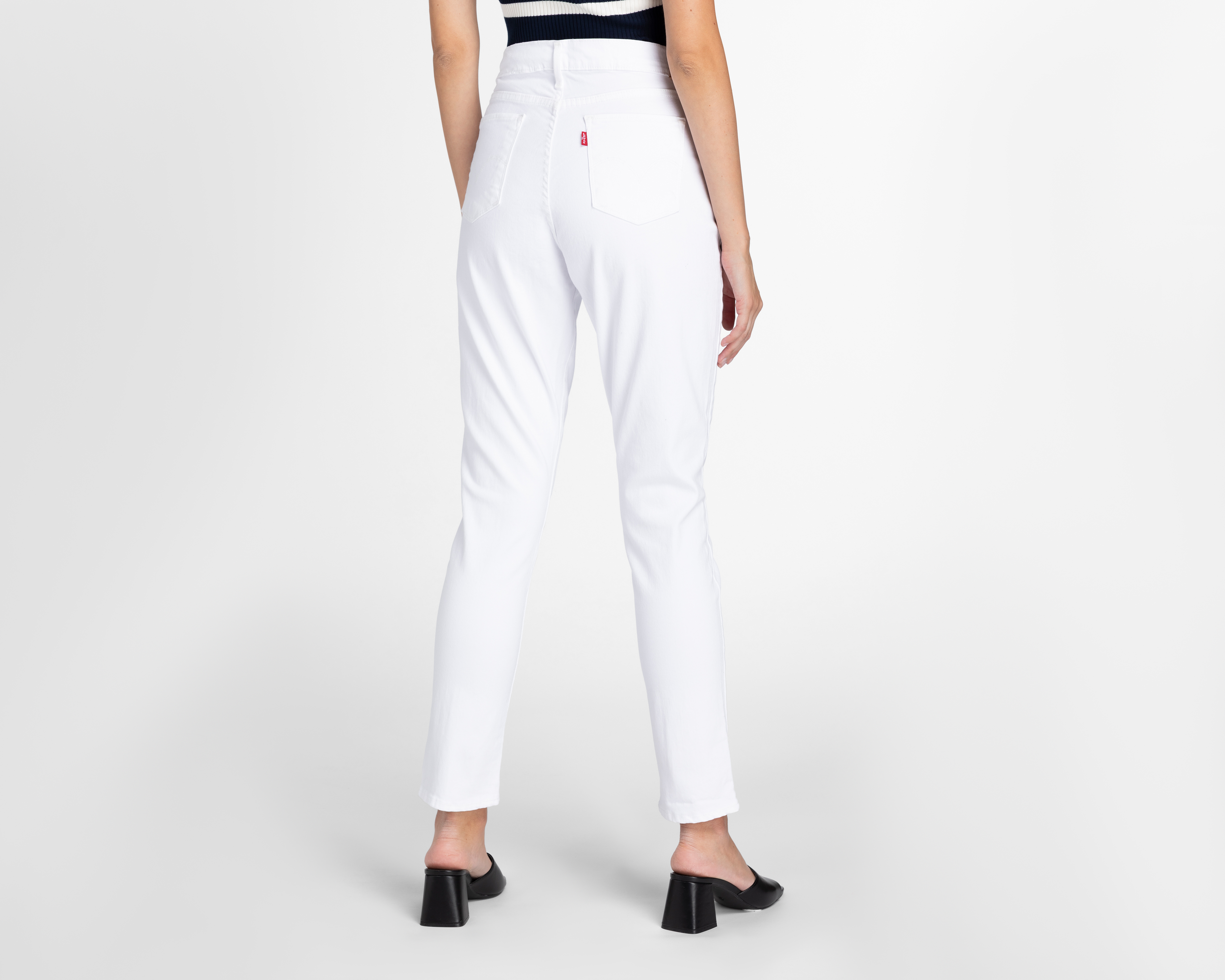 Foto 4 pulgar | Foto 3 | Jeans Levi's 311 Shaping Skinny para Mujer