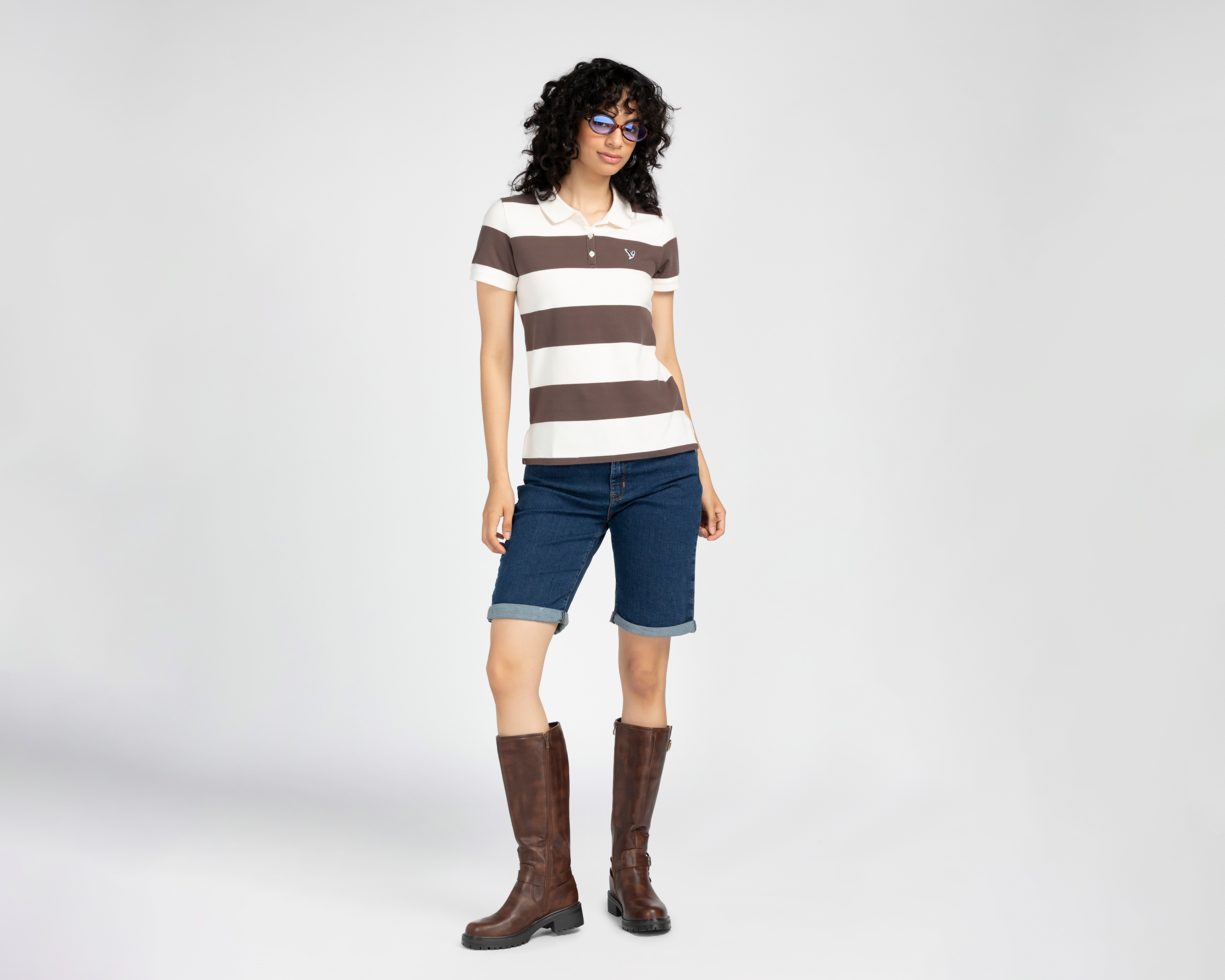Foto 3 pulgar | Foto 2 | Short Levi's Classic Bermuda de Mezclilla para Mujer