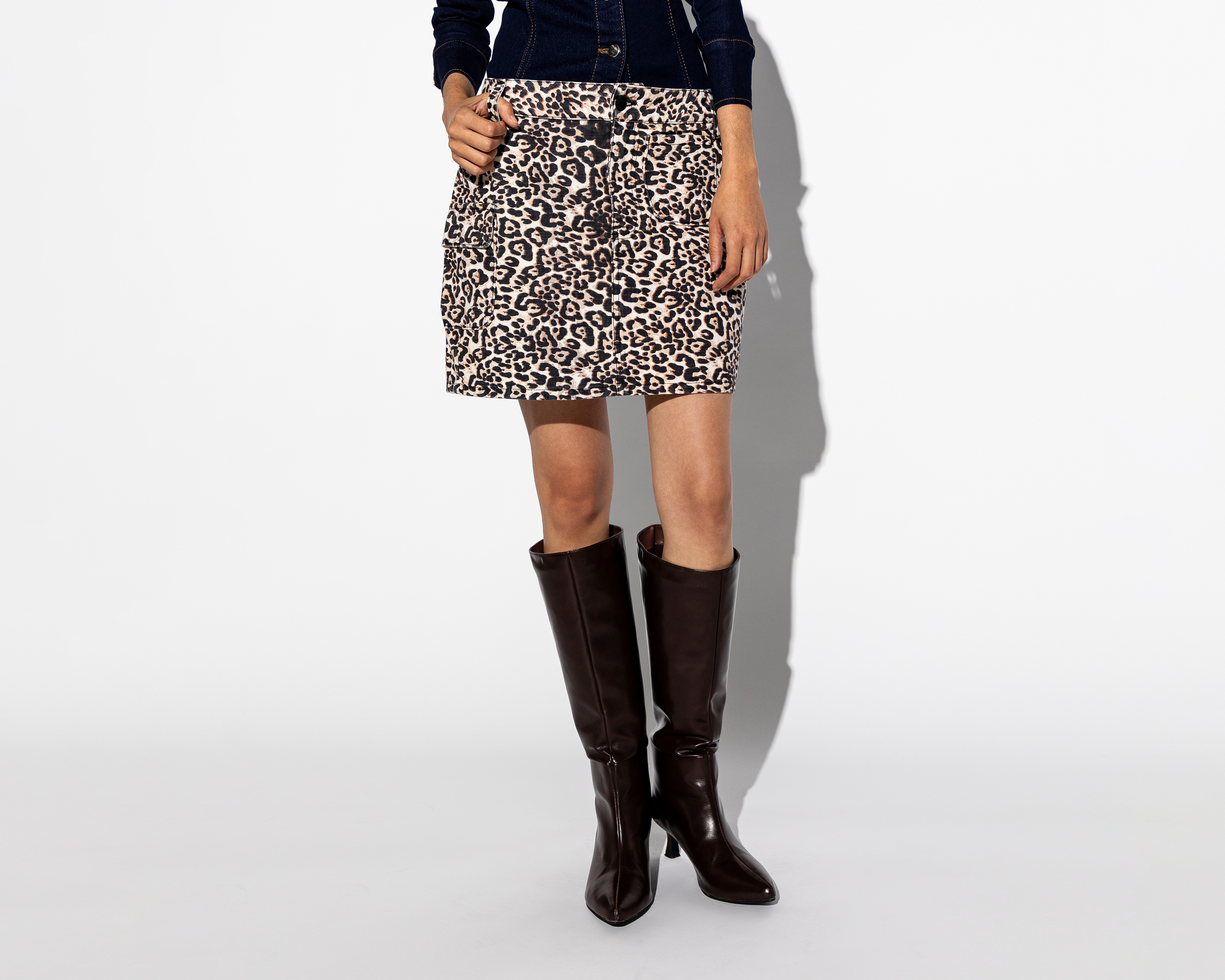 Foto 2 | Foto 2 | Falda de Mezclilla Strona Animal Print para Mujer