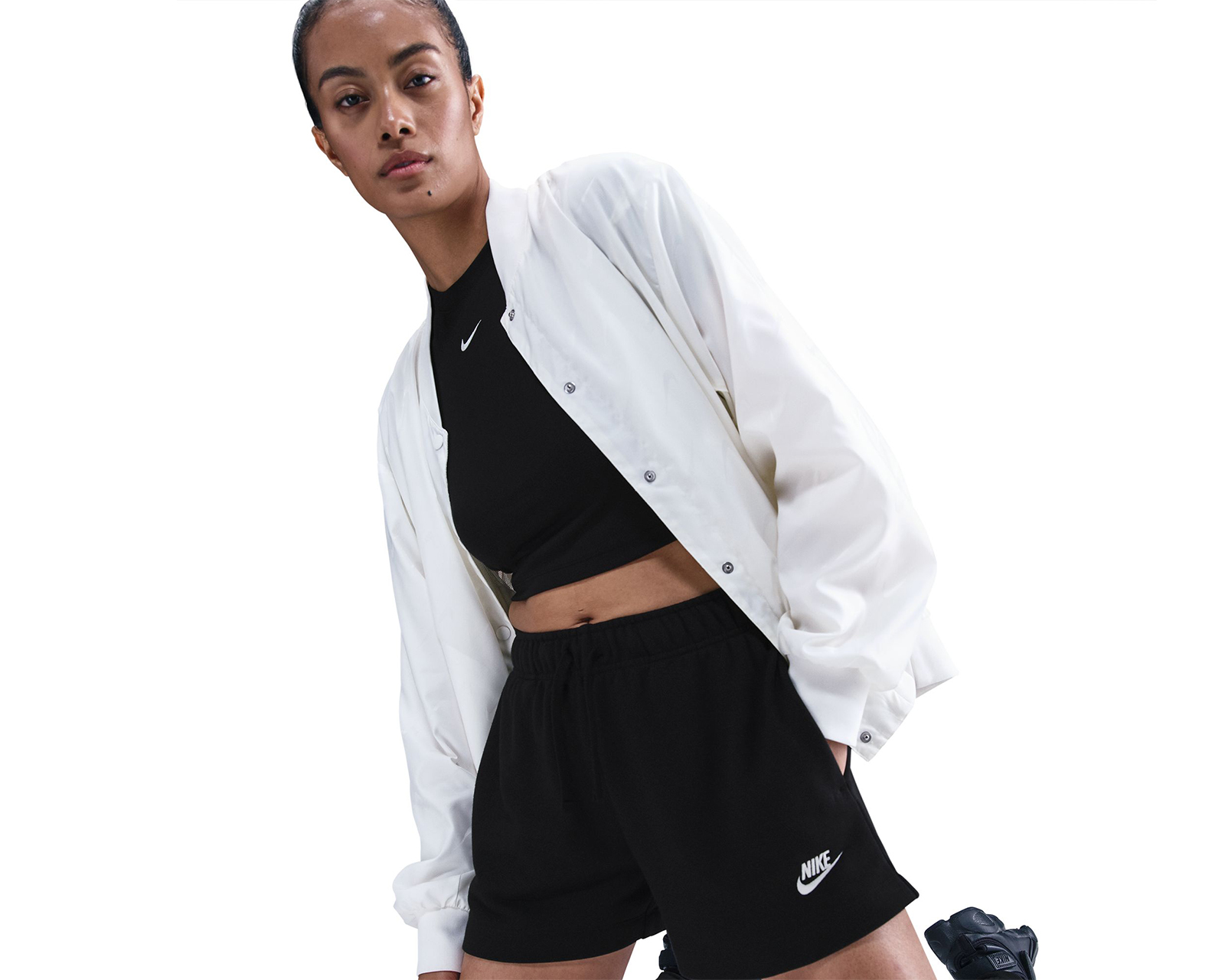 Foto 4 pulgar | Foto 3 | Short Deportivo Nike Sportswear Club Fleece para Mujer