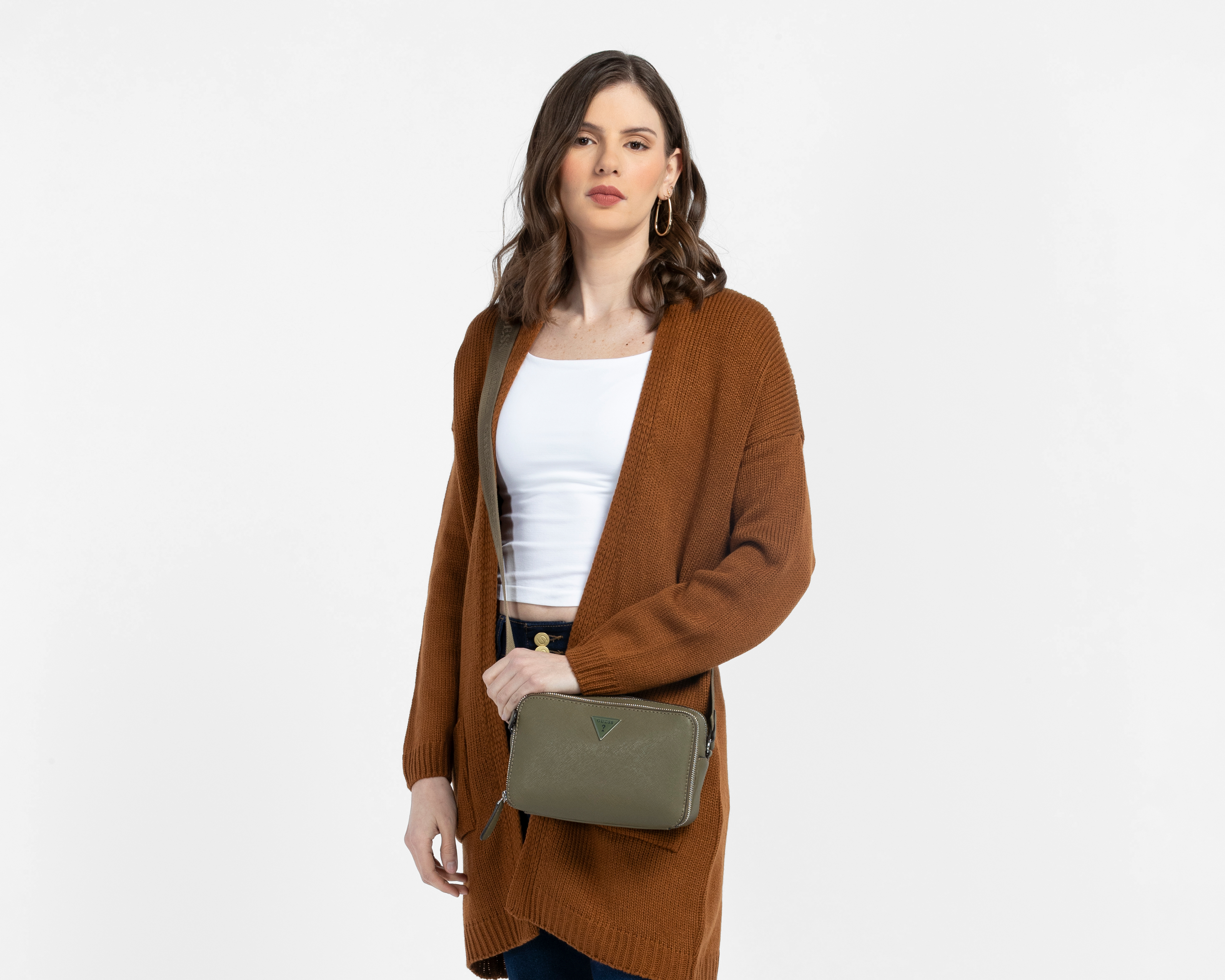 Foto 7 pulgar | Foto 6 | Bolsa Cruzada Guess Viviette