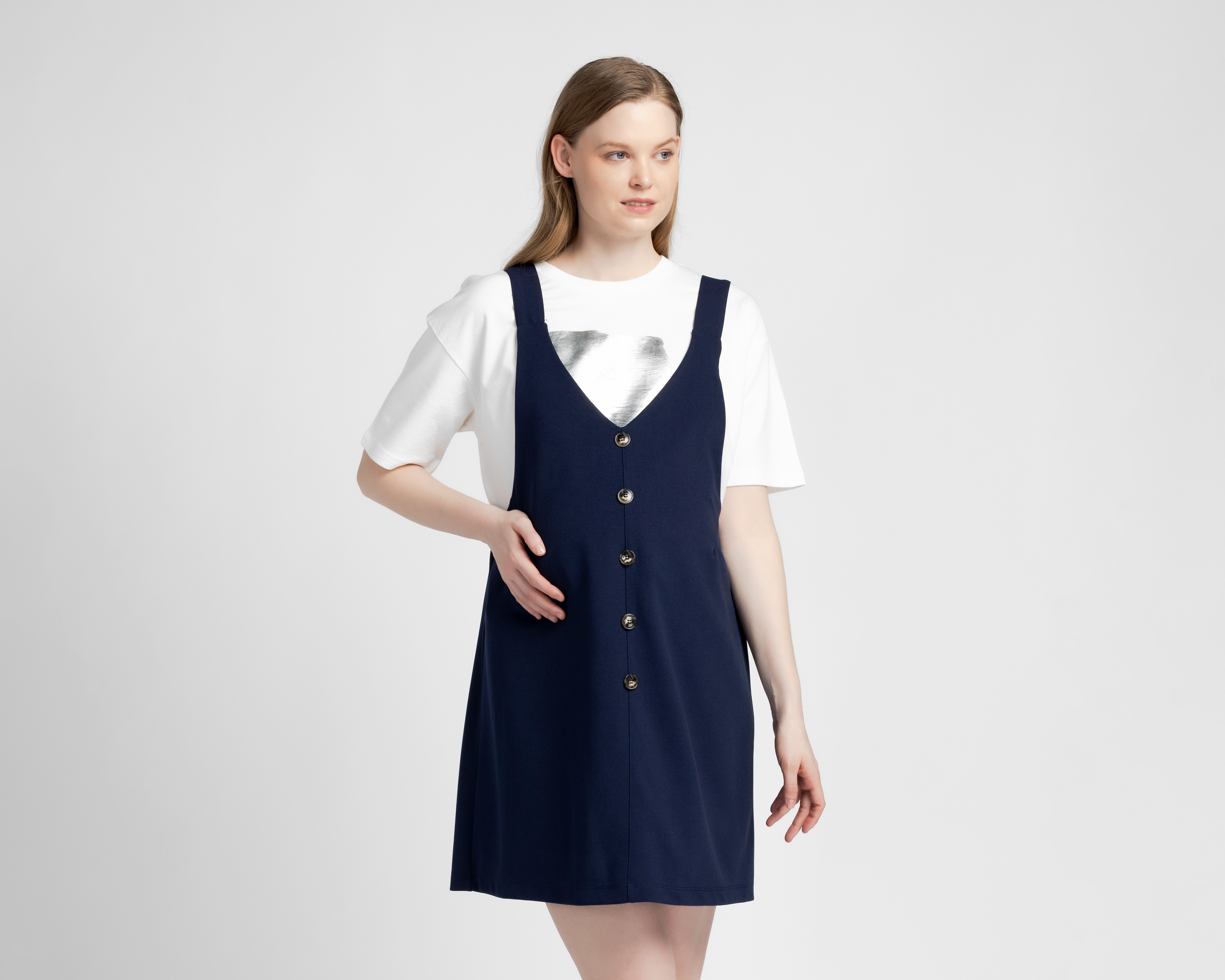 Foto 2 pulgar | Foto 1 | Overol de Maternidad Azul Marino Mamá Bella