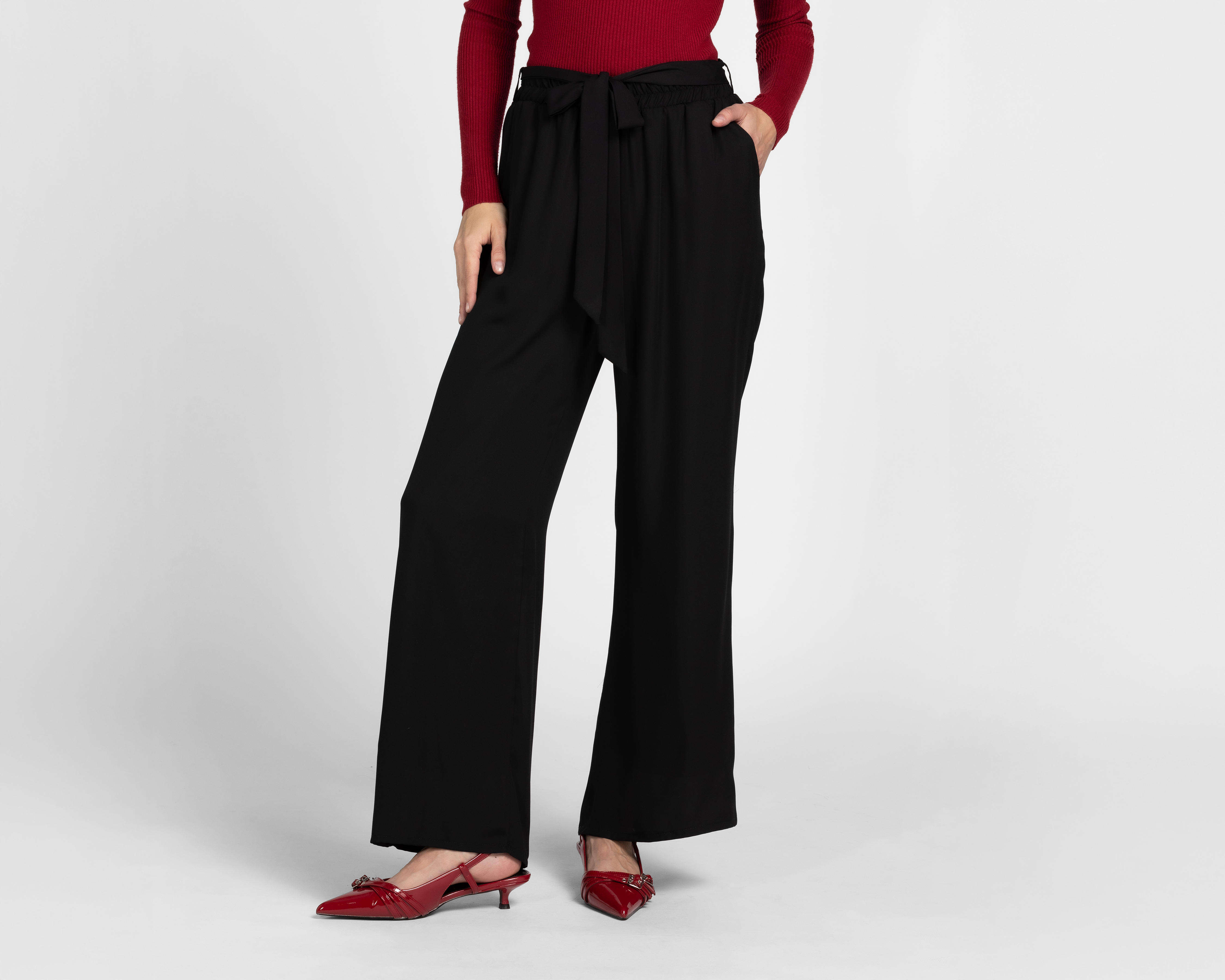 Foto 2 pulgar | Foto 1 | Pantalón de Vestir Sahara Negro para Mujer