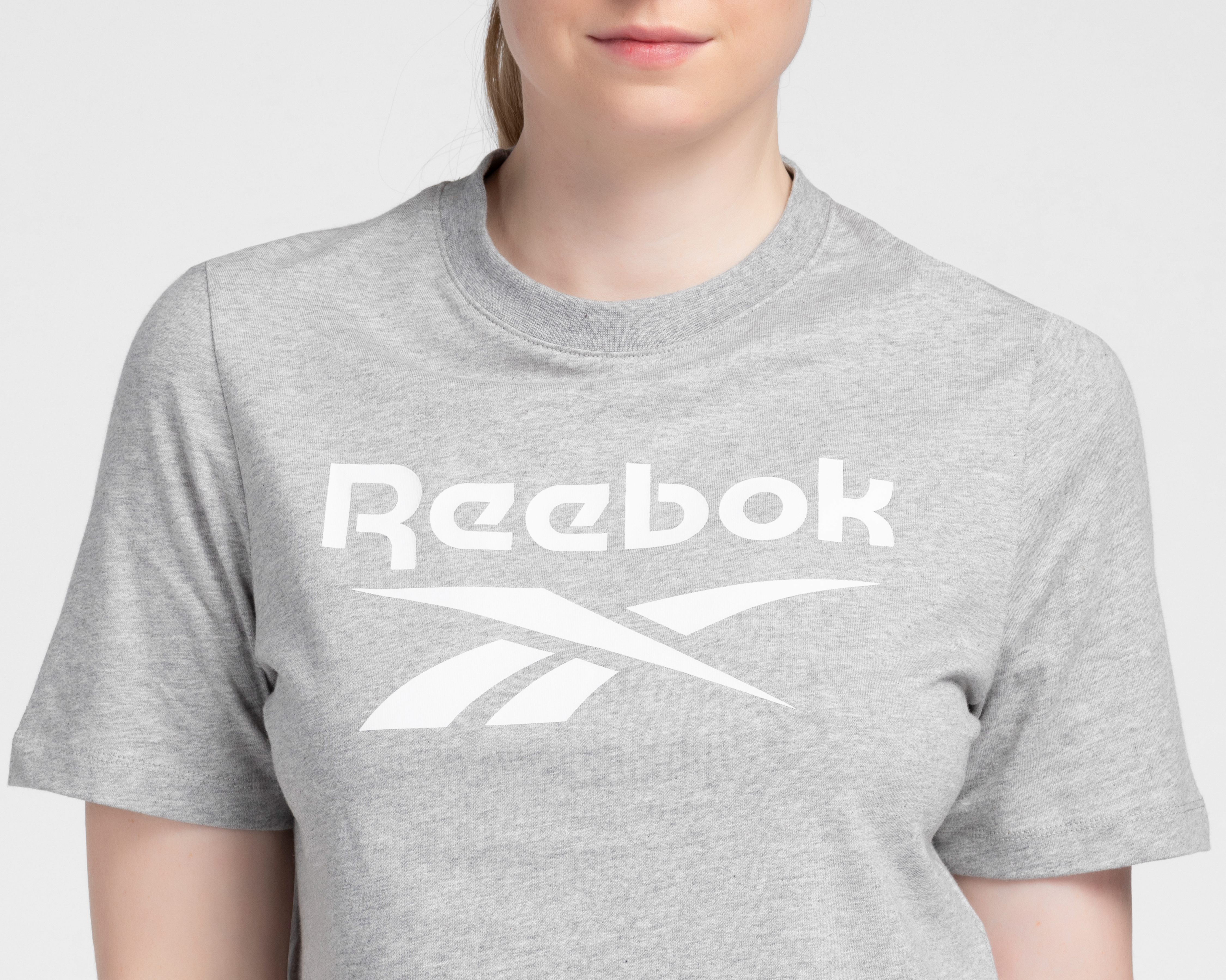 Foto 5 pulgar | Foto 4 | Playera Deportiva Reebok para Mujer