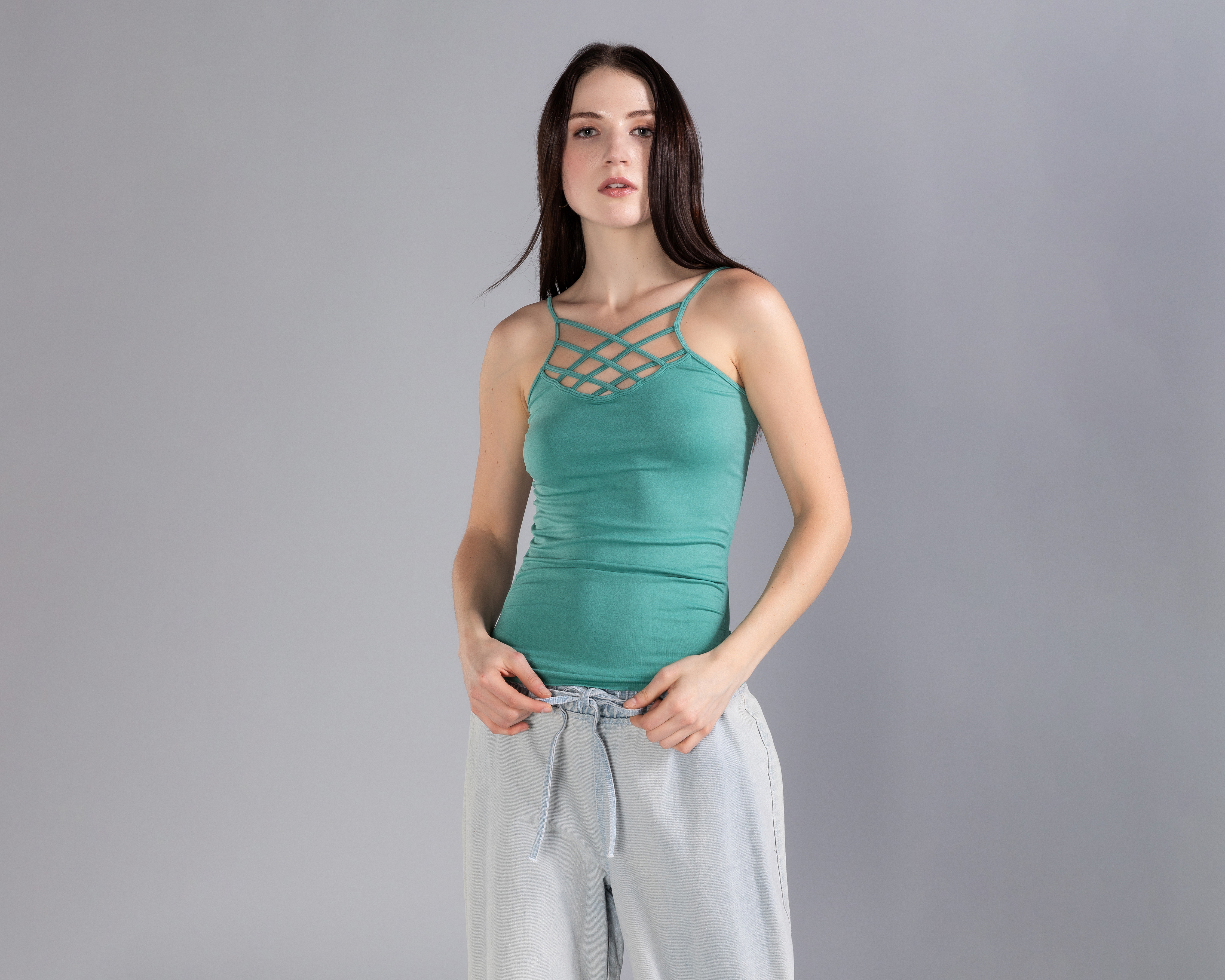 Foto 3 pulgar | Foto 2 | Playera sin Manga con Tiras Cruzadas Delanteras Strona para Mujer