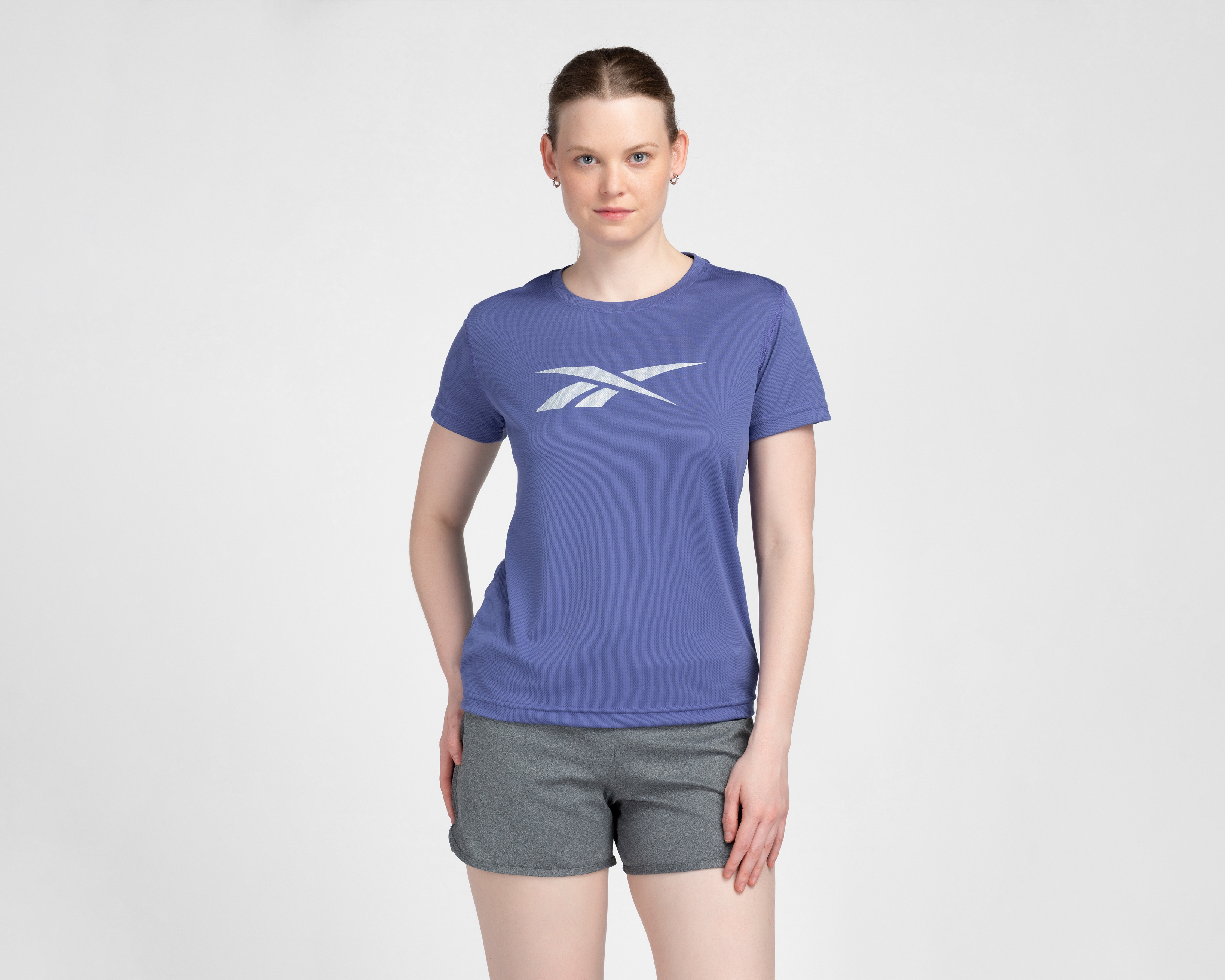 Foto 2 pulgar | Foto 1 | Playera Deportiva Reebok para Mujer