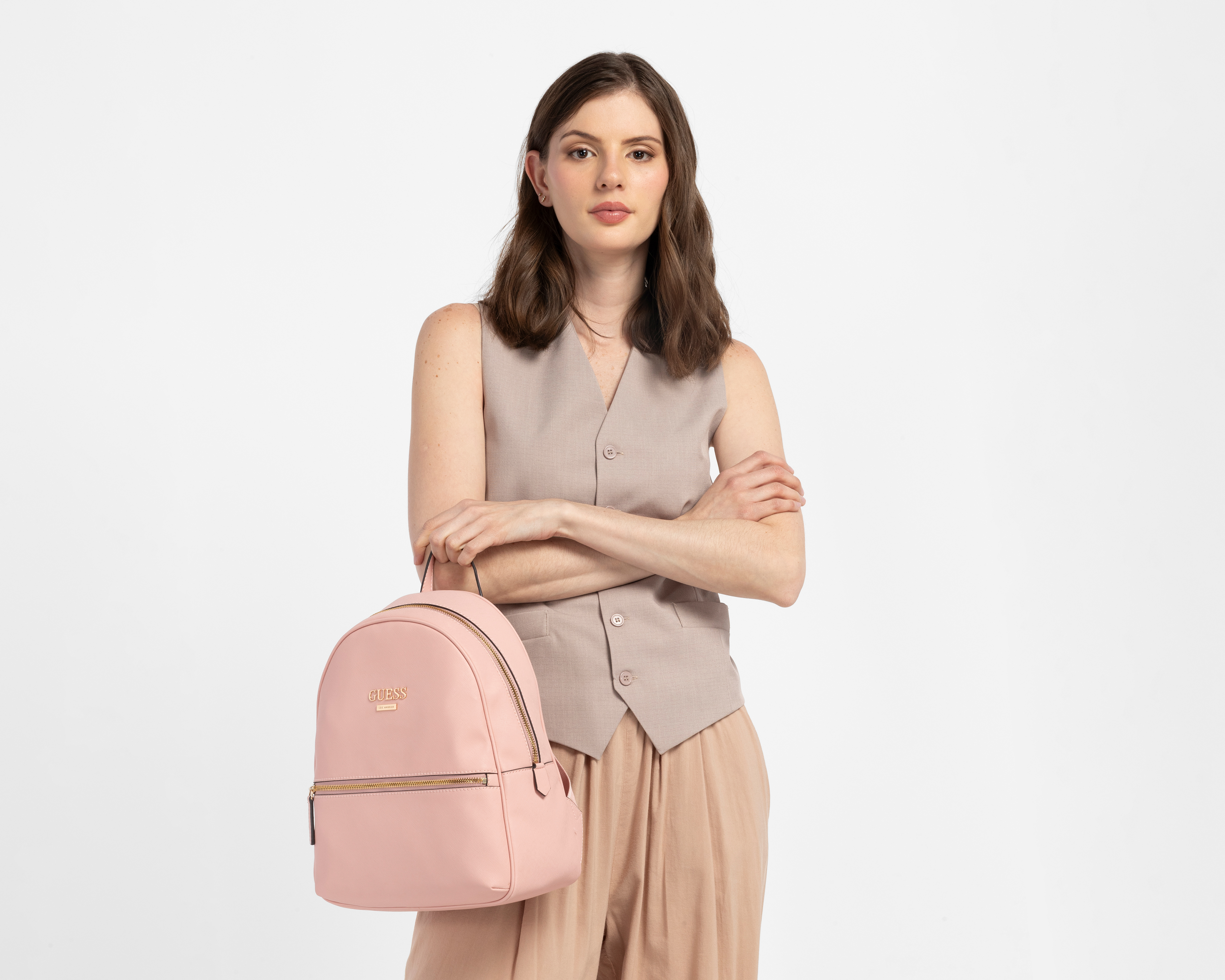 Foto 9 pulgar | Foto 8 | Mochila Guess Rosa