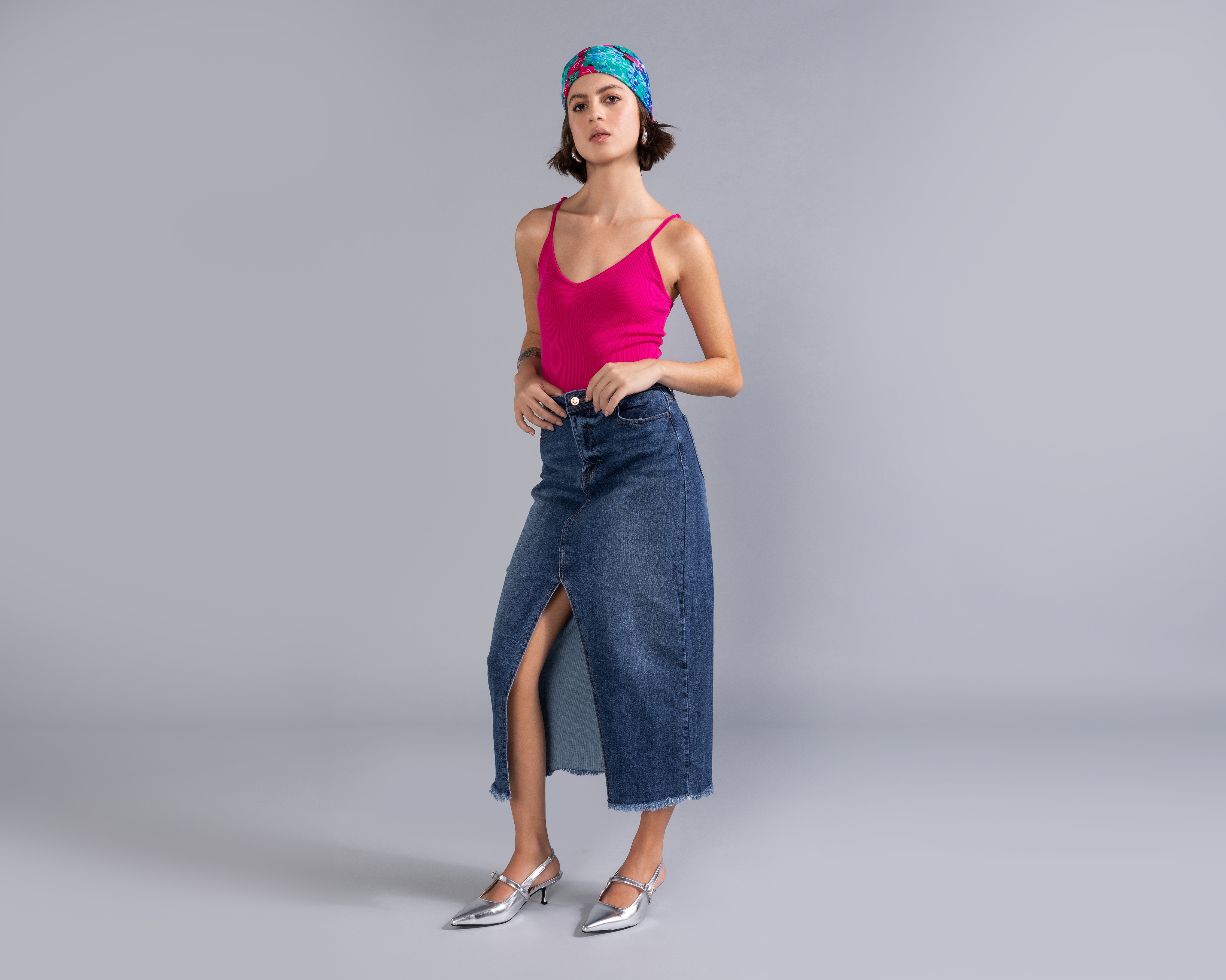 Falda Mezclilla Midi con Abertura Delantera Strona para Mujer