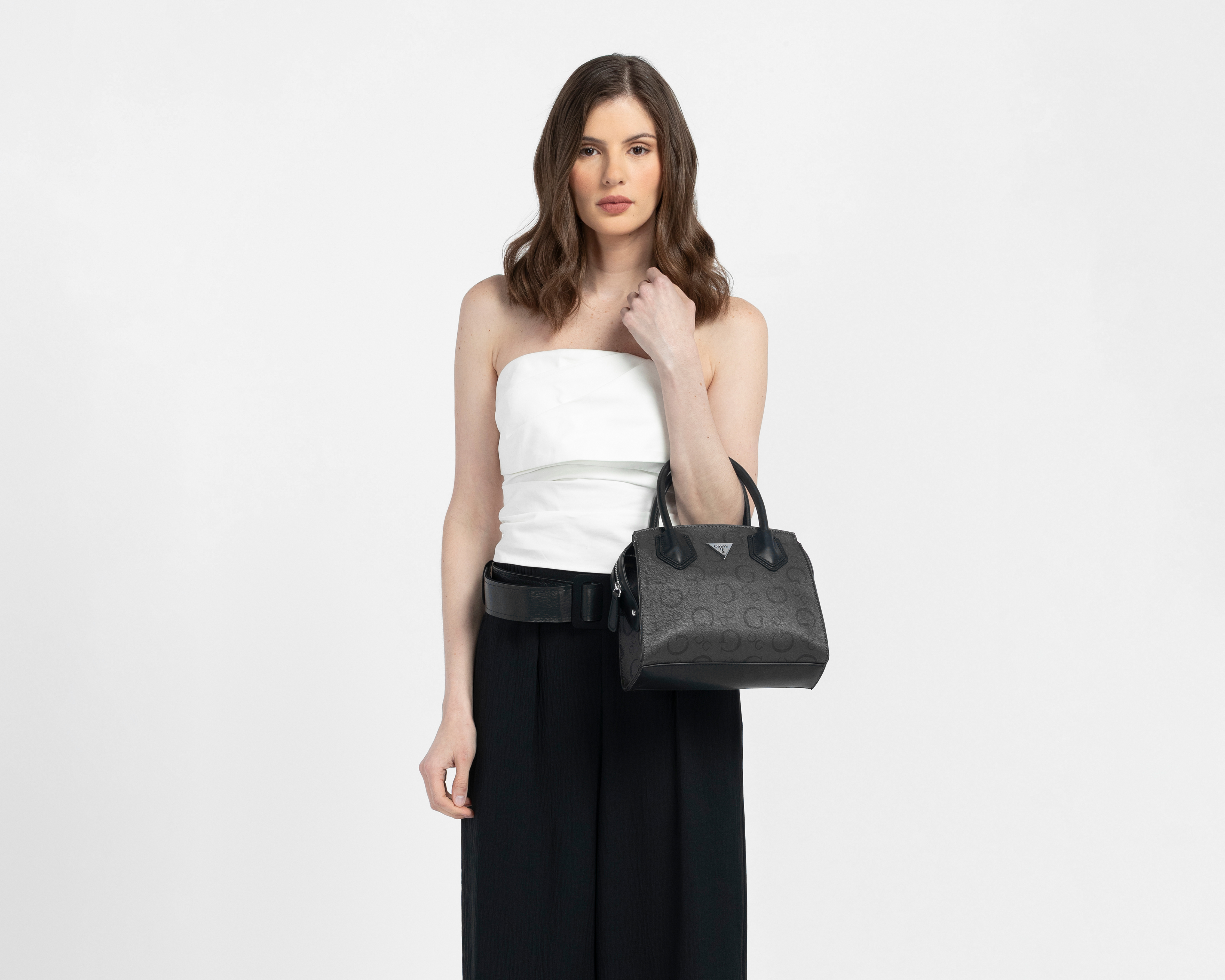 Foto 6 | Foto 6 | Bolsa de Mano Guess Dorval Satchel con Correa