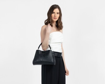 Foto 6 | Foto 6 | Bolsa de Mano Guess Jarson Satchel con Correa