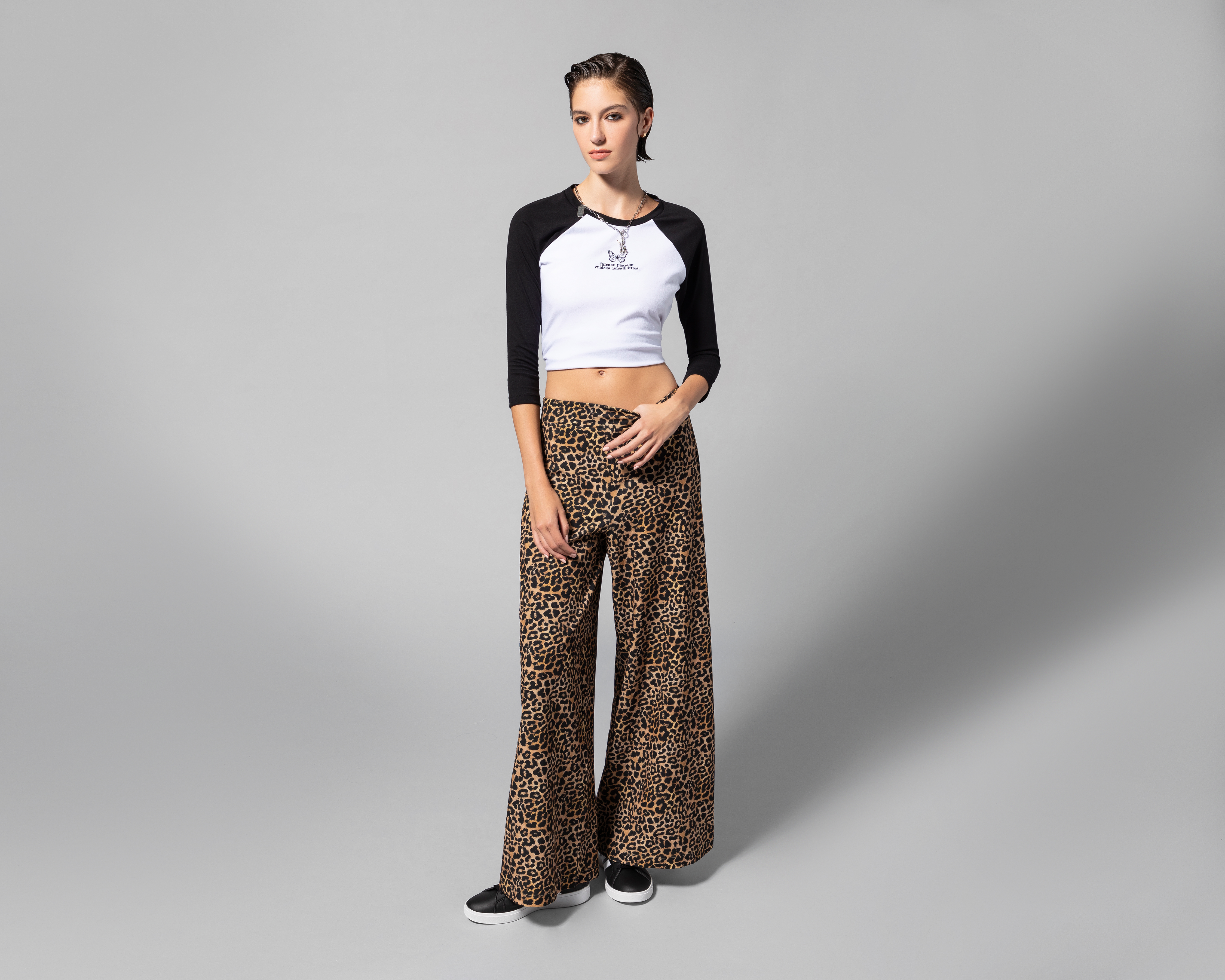 Foto 2 pulgar | Foto 1 | Playera Thinner Manga 3/4 para Mujer