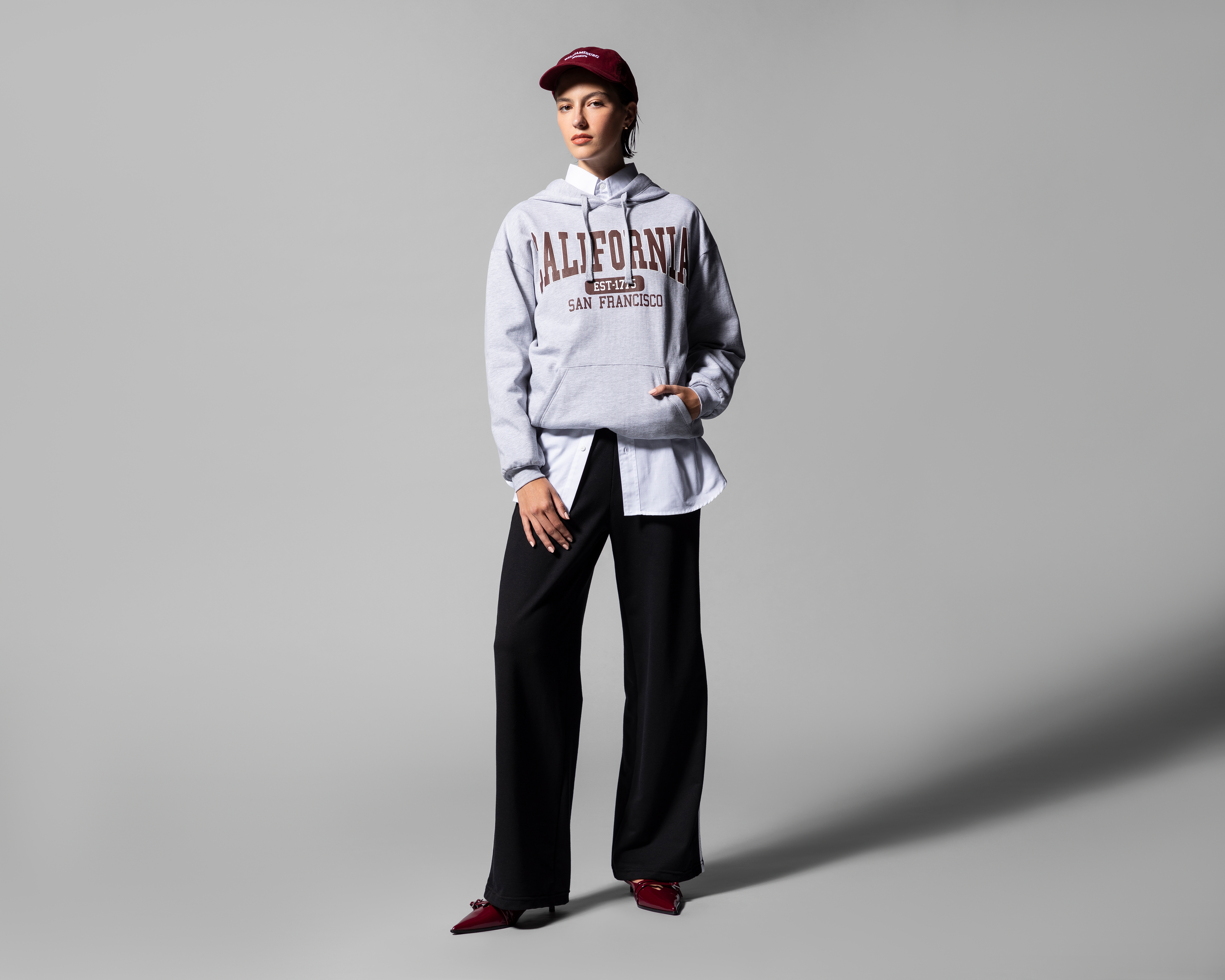 Foto 2 pulgar | Foto 1 | Sudadera con Capucha Thinner para Mujer