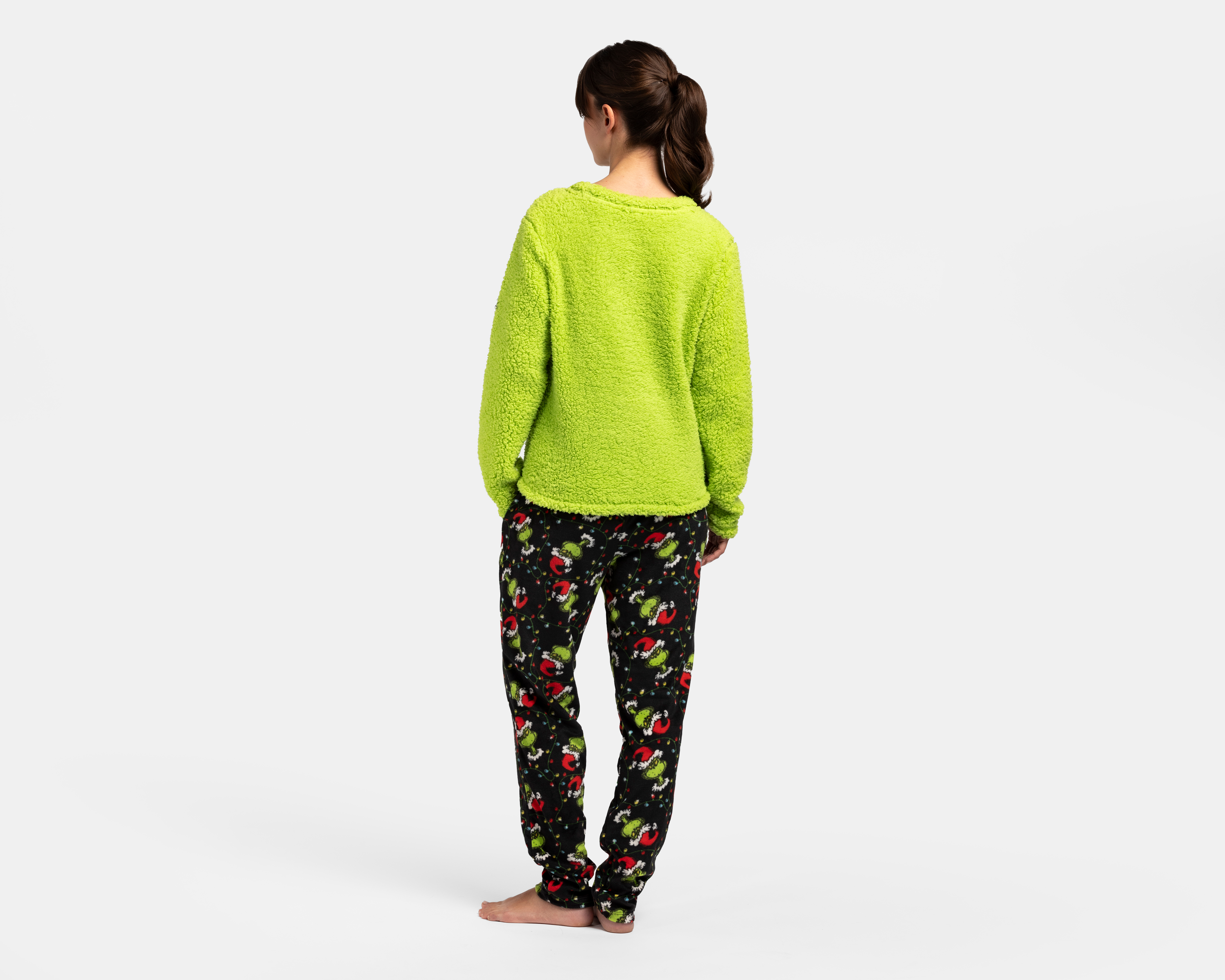 Foto 3 pulgar | Foto 2 | Pijama Dr. Seuss The Grinch para Mujer 2 Piezas