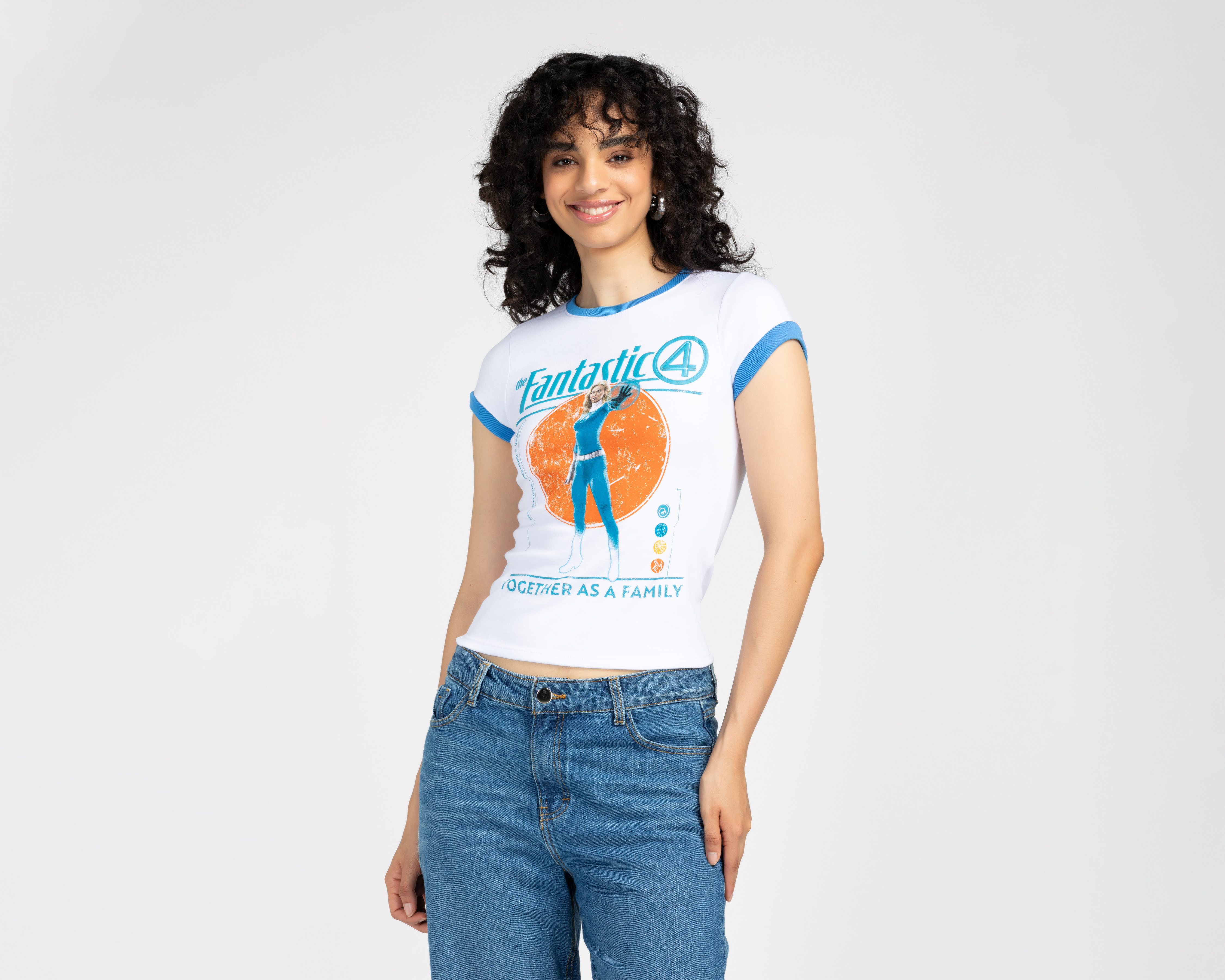 Foto 1 | Foto 1 | Playera Estampada Los Cuatro Fantásticos para Mujer