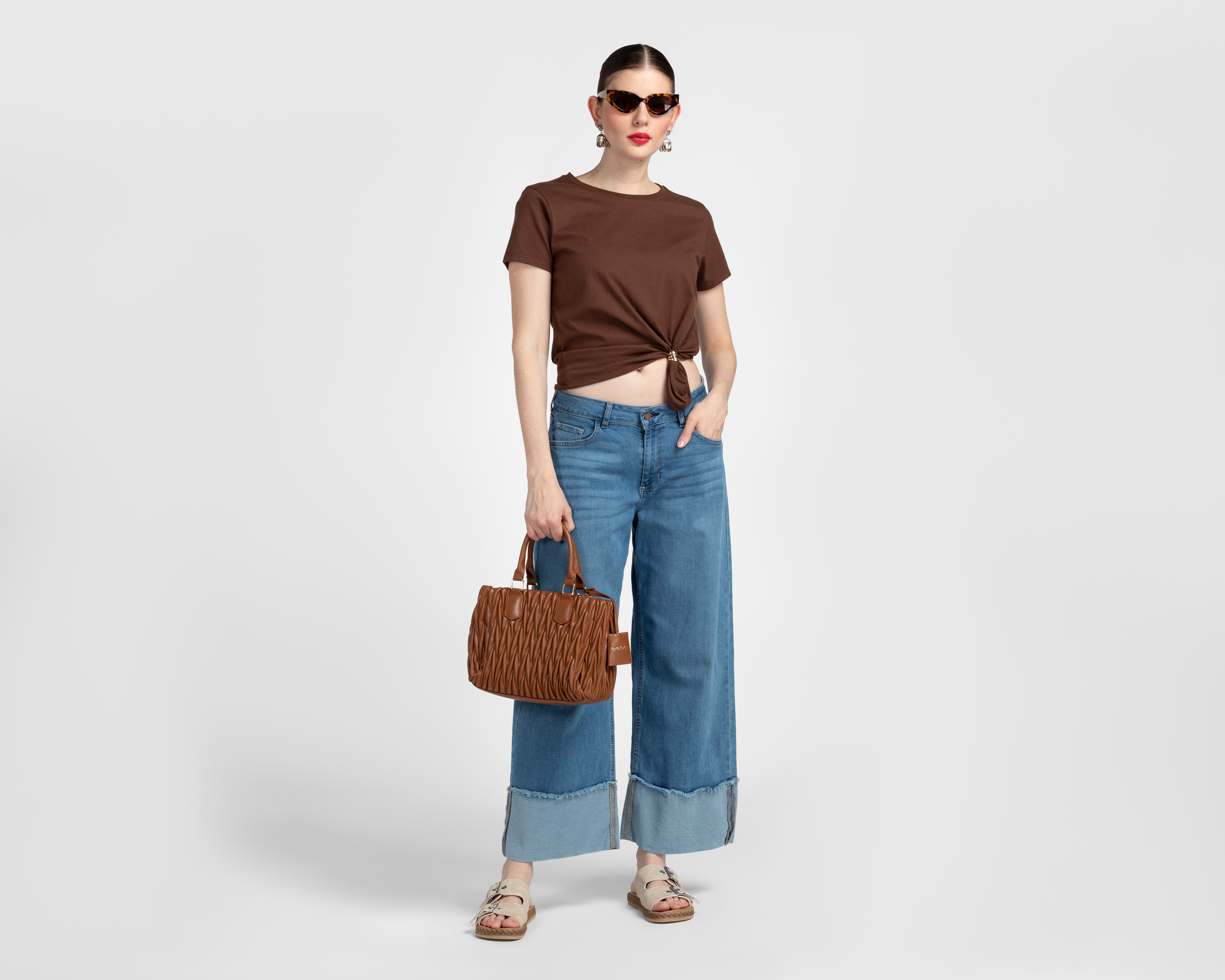 Foto 3 pulgar | Foto 2 | Playera Manga Corta Sahara Juvenil