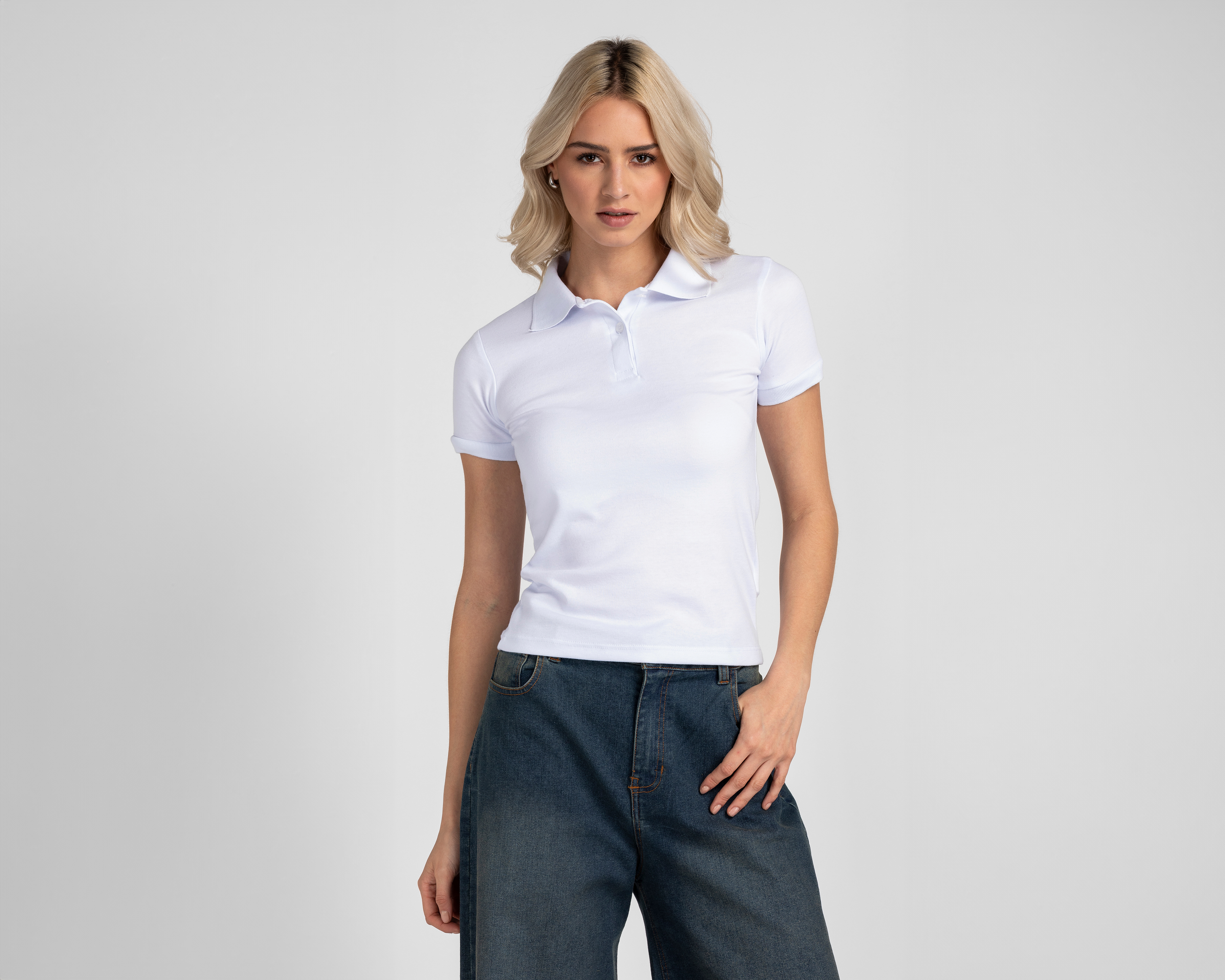 Foto 2 pulgar | Foto 1 | Playera Manga Corta Refill para Mujer