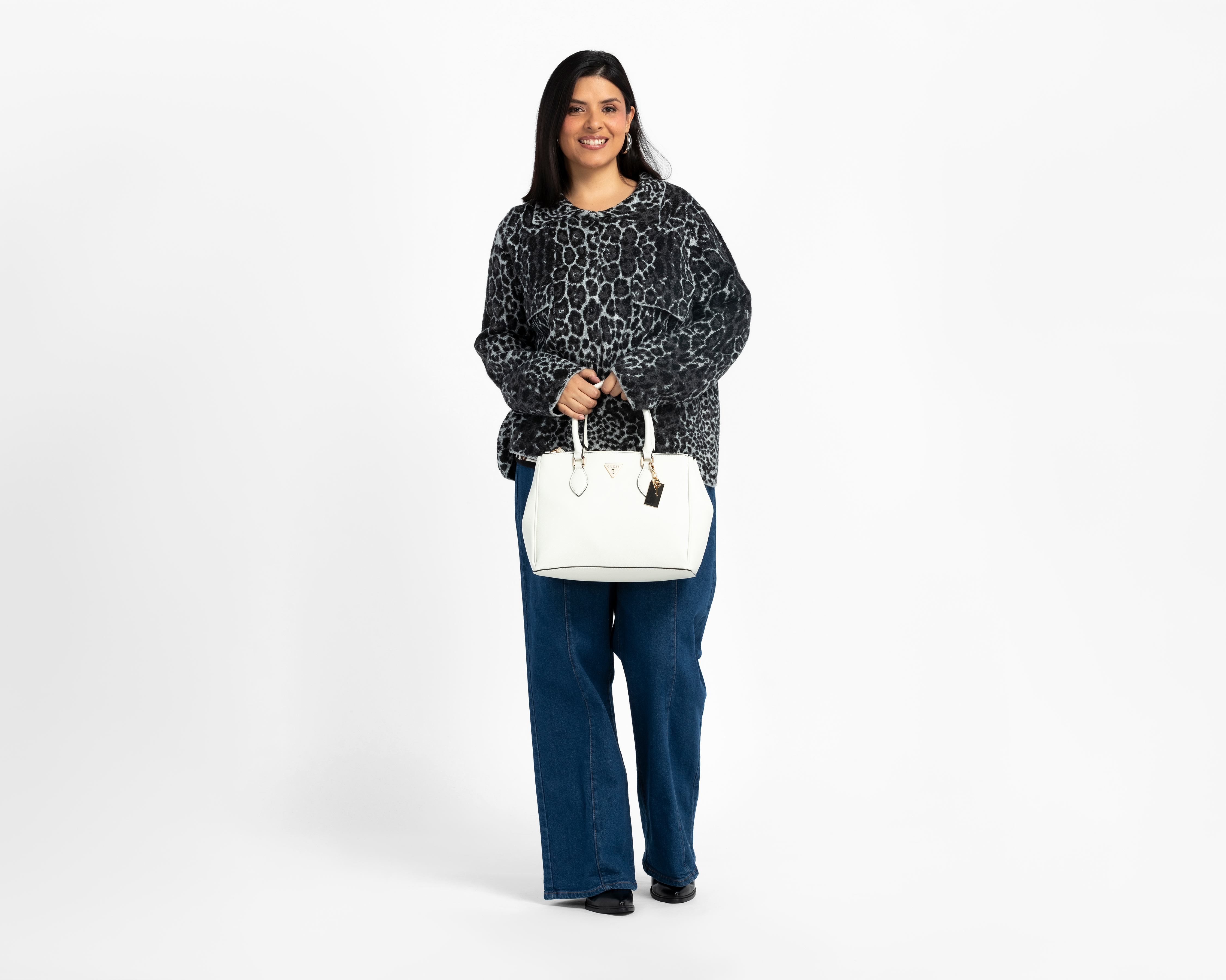 Foto 7 pulgar | Foto 6 | Bolsa de Mano Guess Doretta