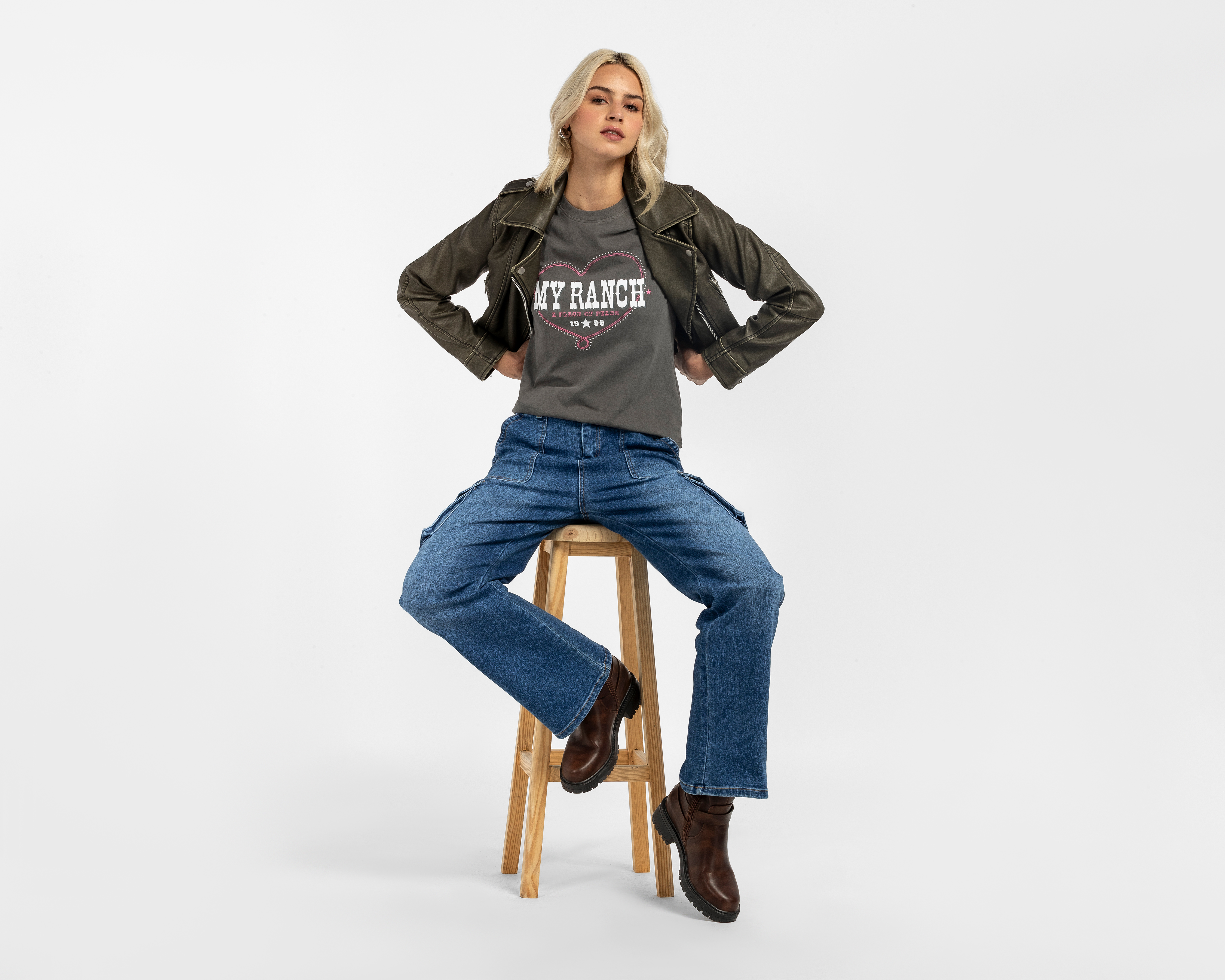 Foto 2 | Foto 2 | Playera Manga Corta Refill para Mujer