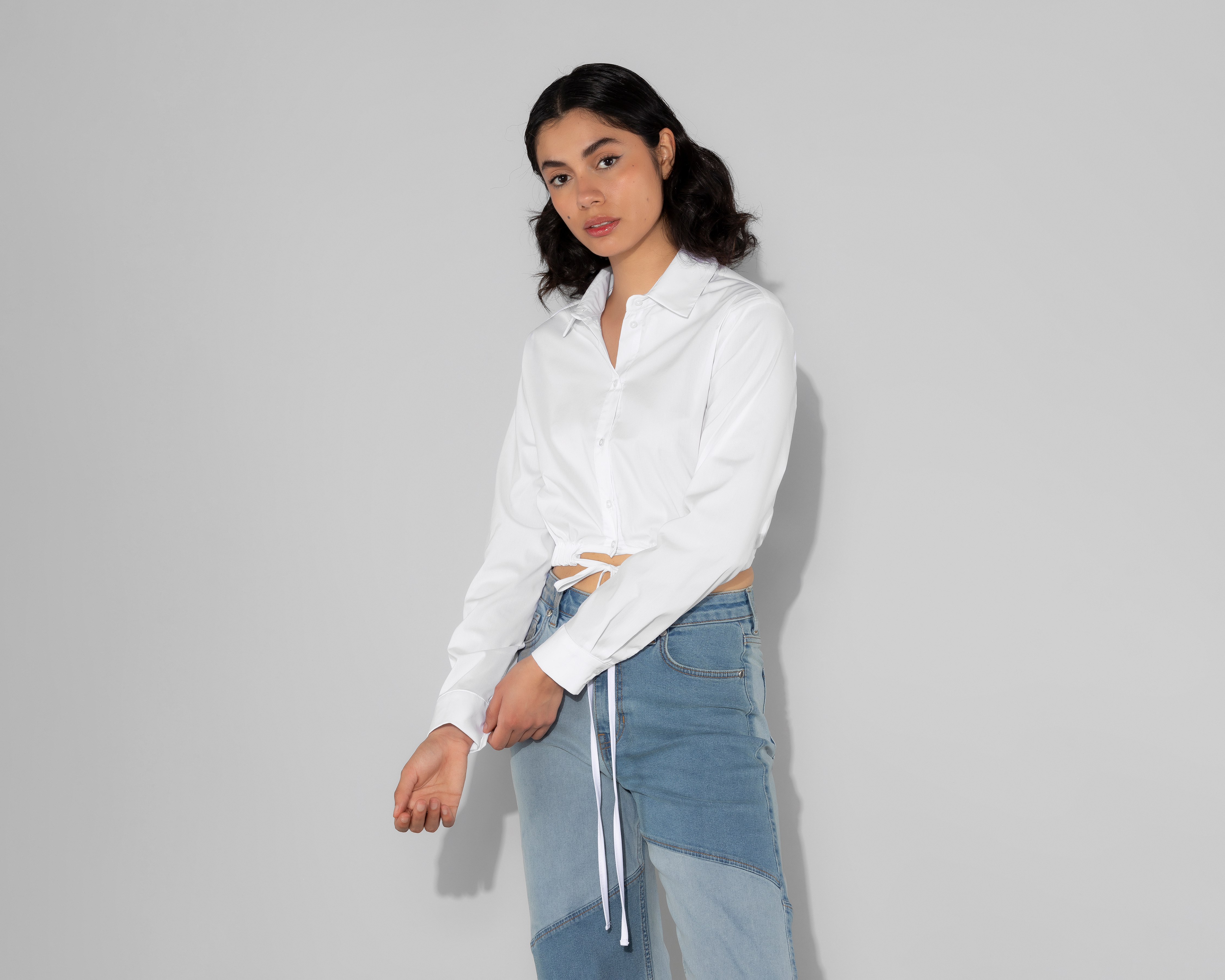Foto 2 pulgar | Foto 1 | Blusa Thinner Crop Top con Jareta en la Cintura