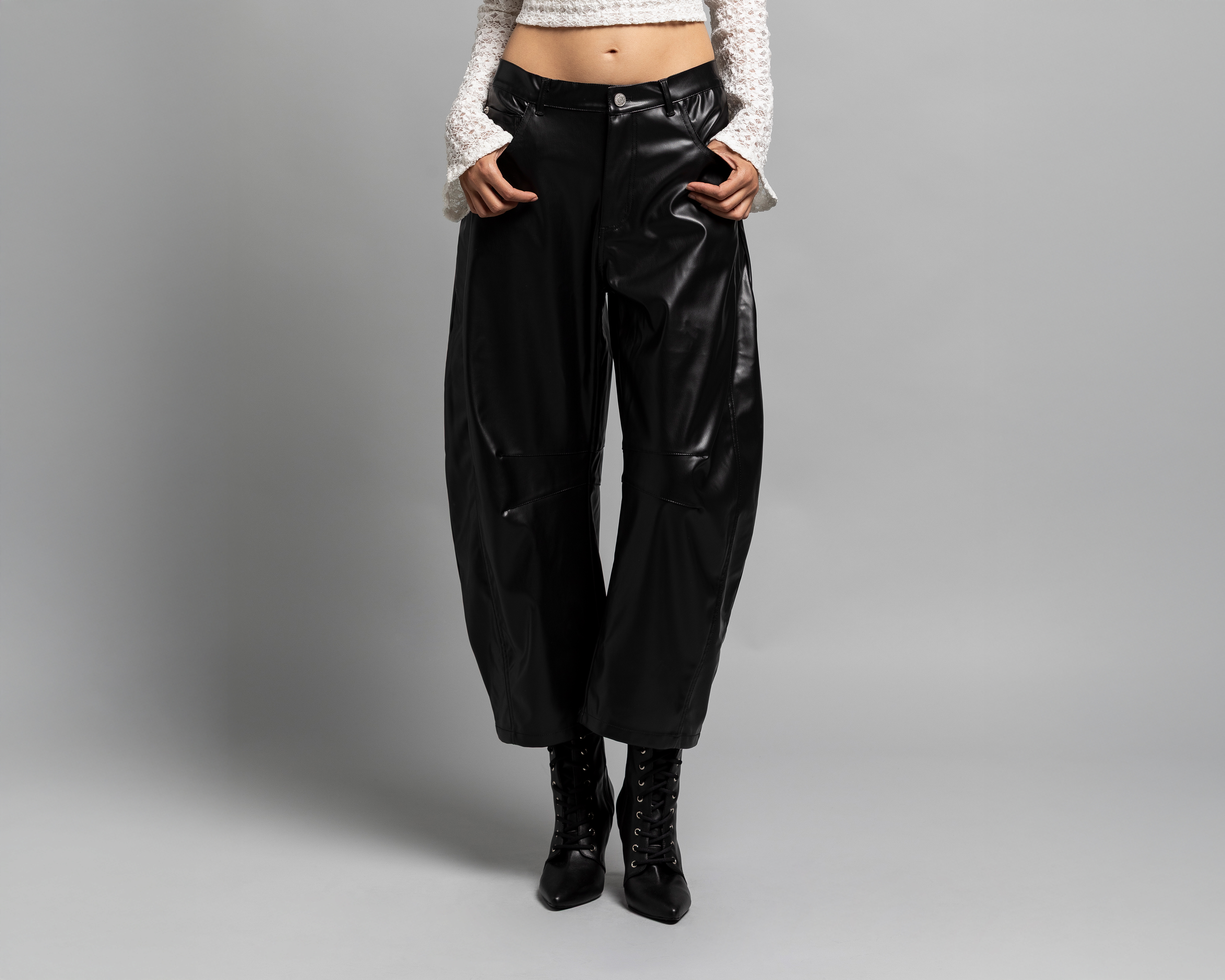 Foto 3 pulgar | Foto 2 | Pantalón Ancho Strona Negro para Mujer