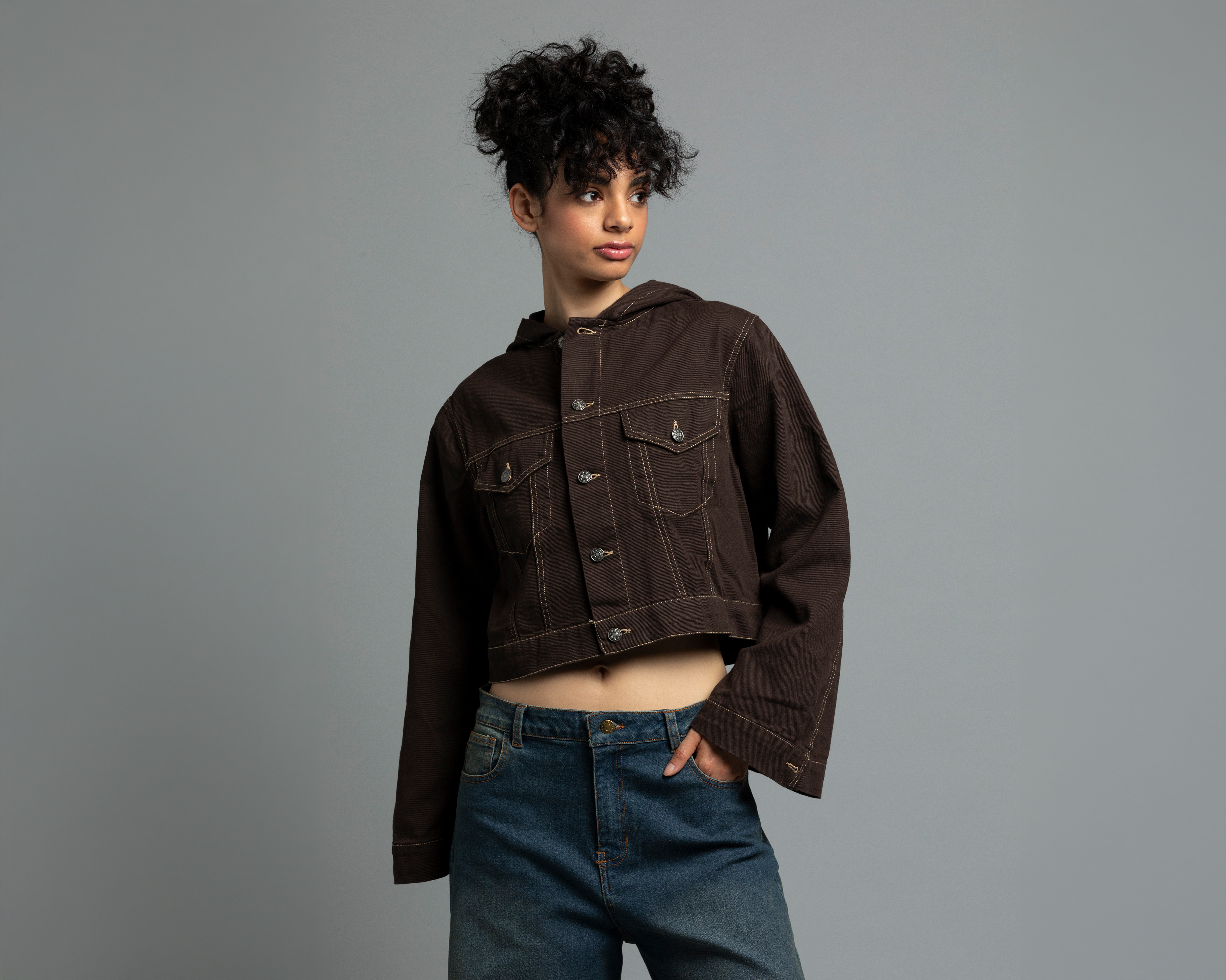 Foto 3 pulgar | Foto 2 | Chamarra de Algodón con Capucha Strona para Mujer