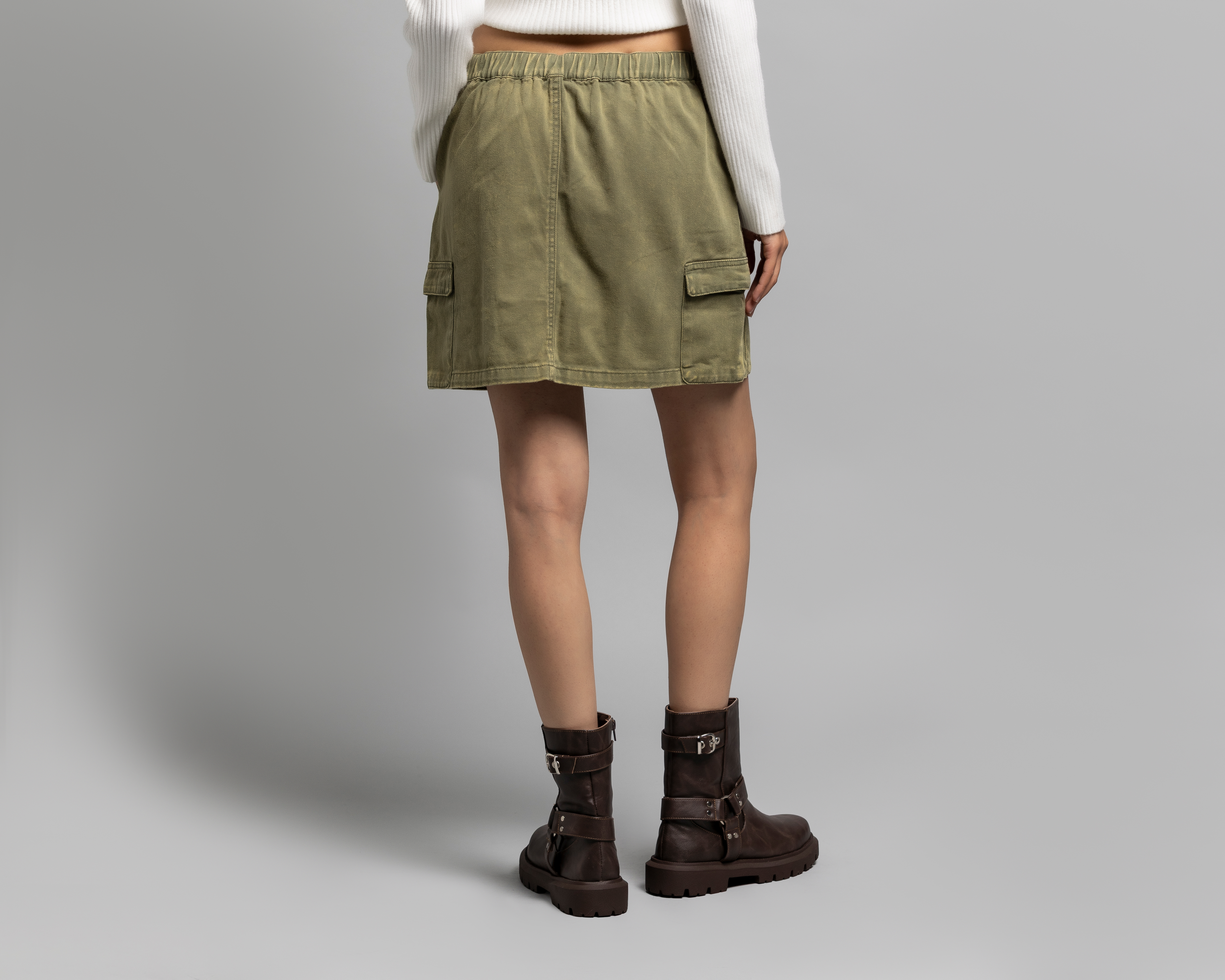 Foto 4 pulgar | Foto 3 | Falda Corta Strona Verde para Mujer