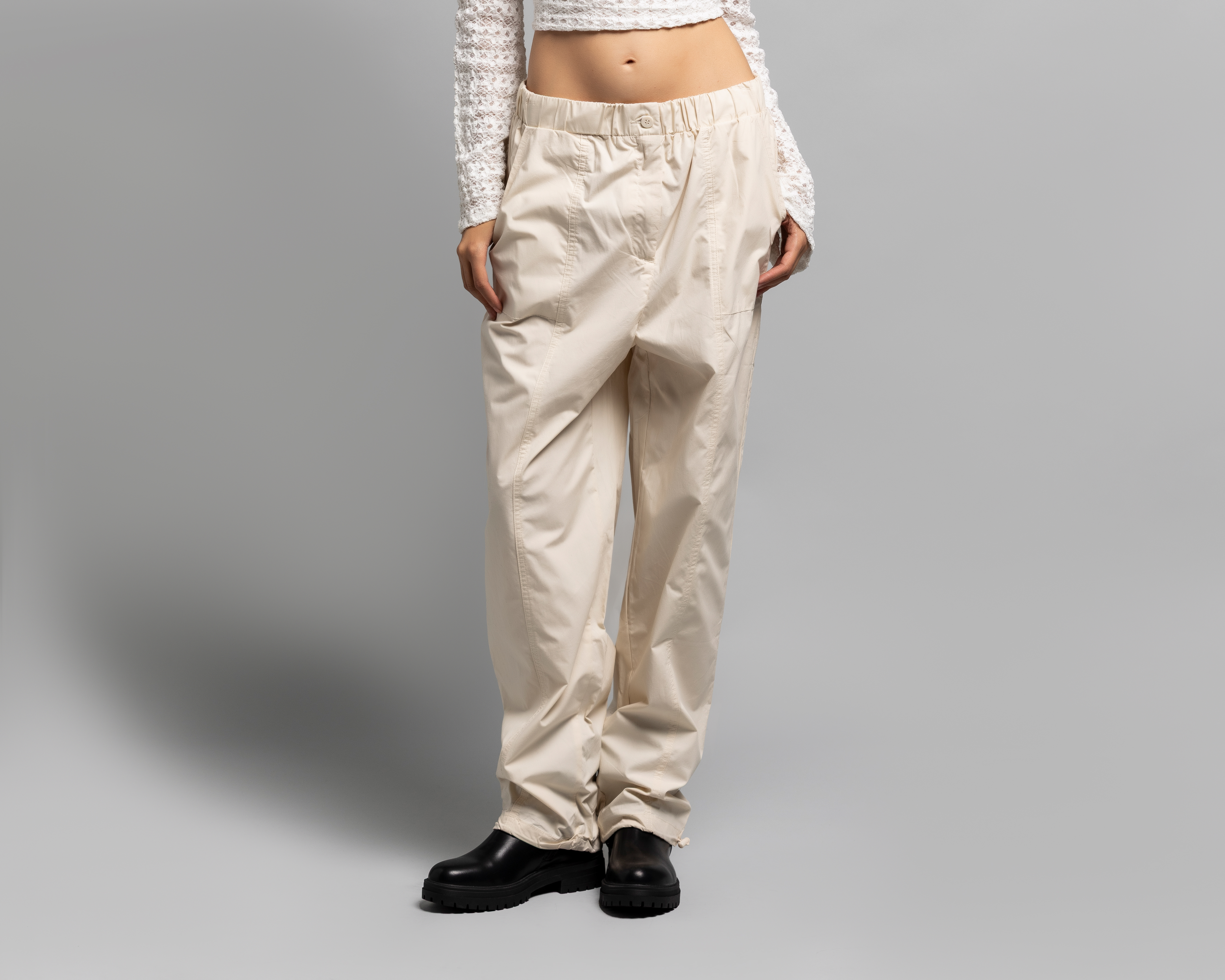 Foto 3 pulgar | Foto 2 | Pantalón Cargo Strona Pretina Elástica para Mujer