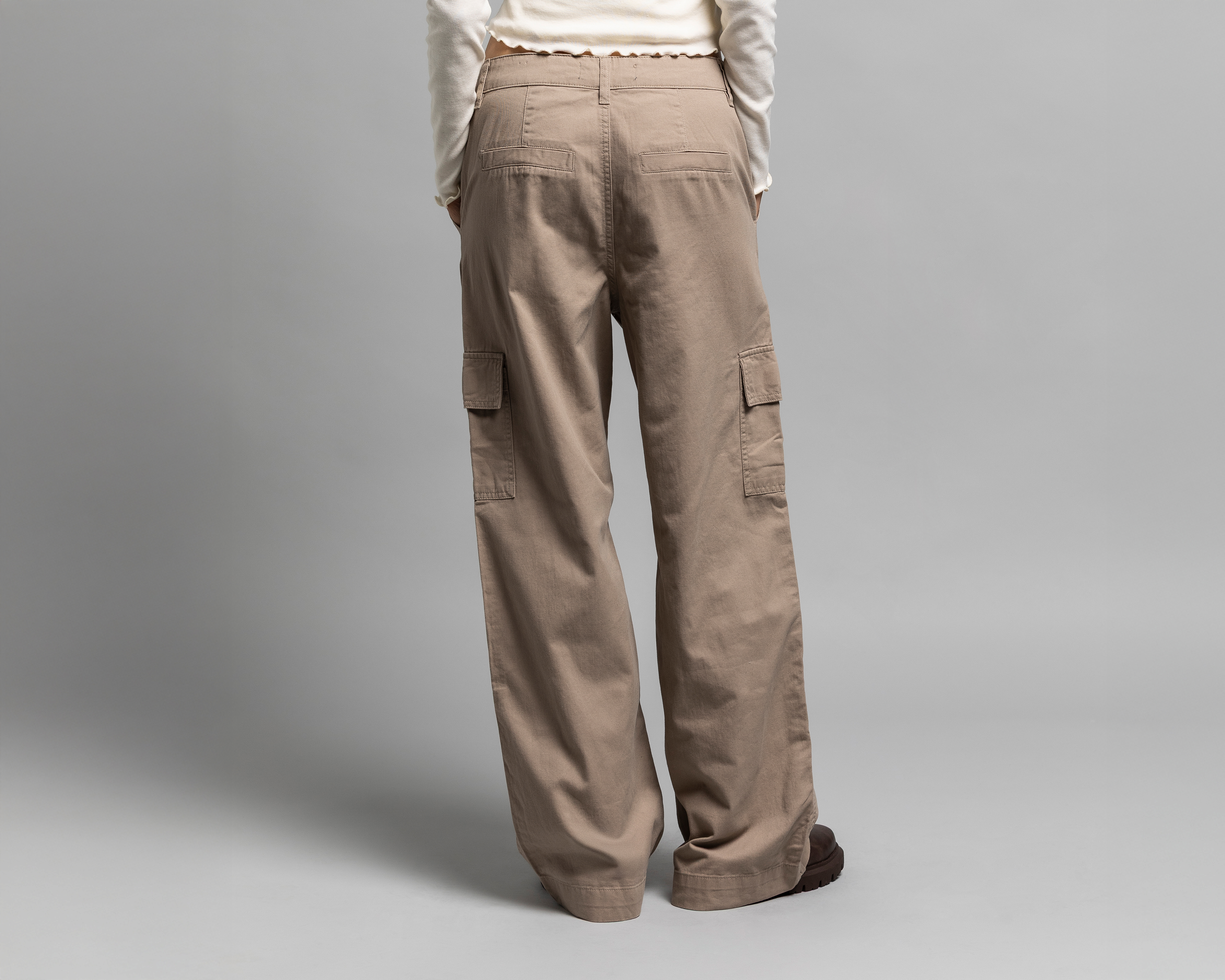 Foto 4 pulgar | Foto 3 | Pantalón Ancho Strona Caqui para Mujer