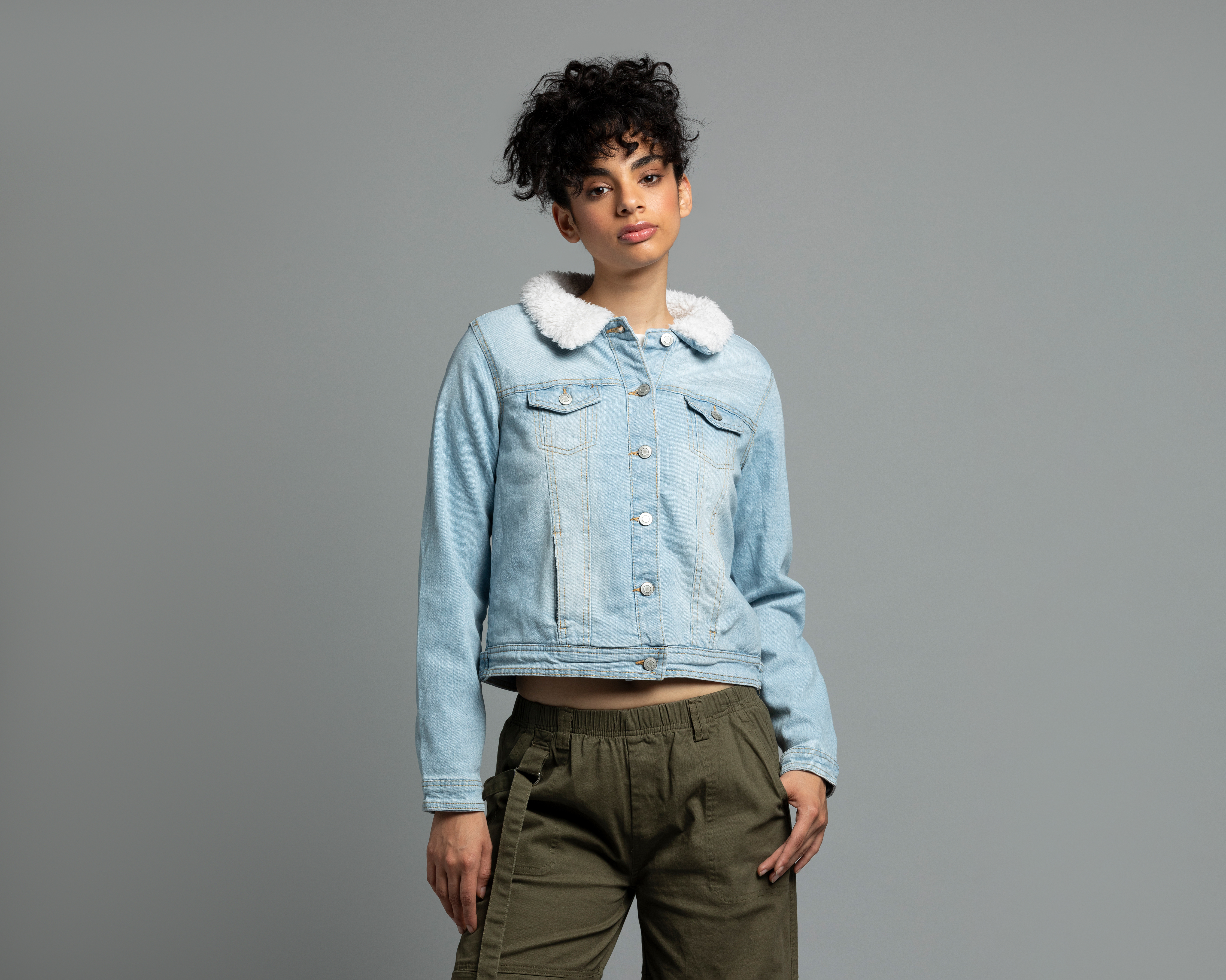 Foto 2 | Foto 2 | Chamarra de Mezclilla Afelpada Strona para Mujer