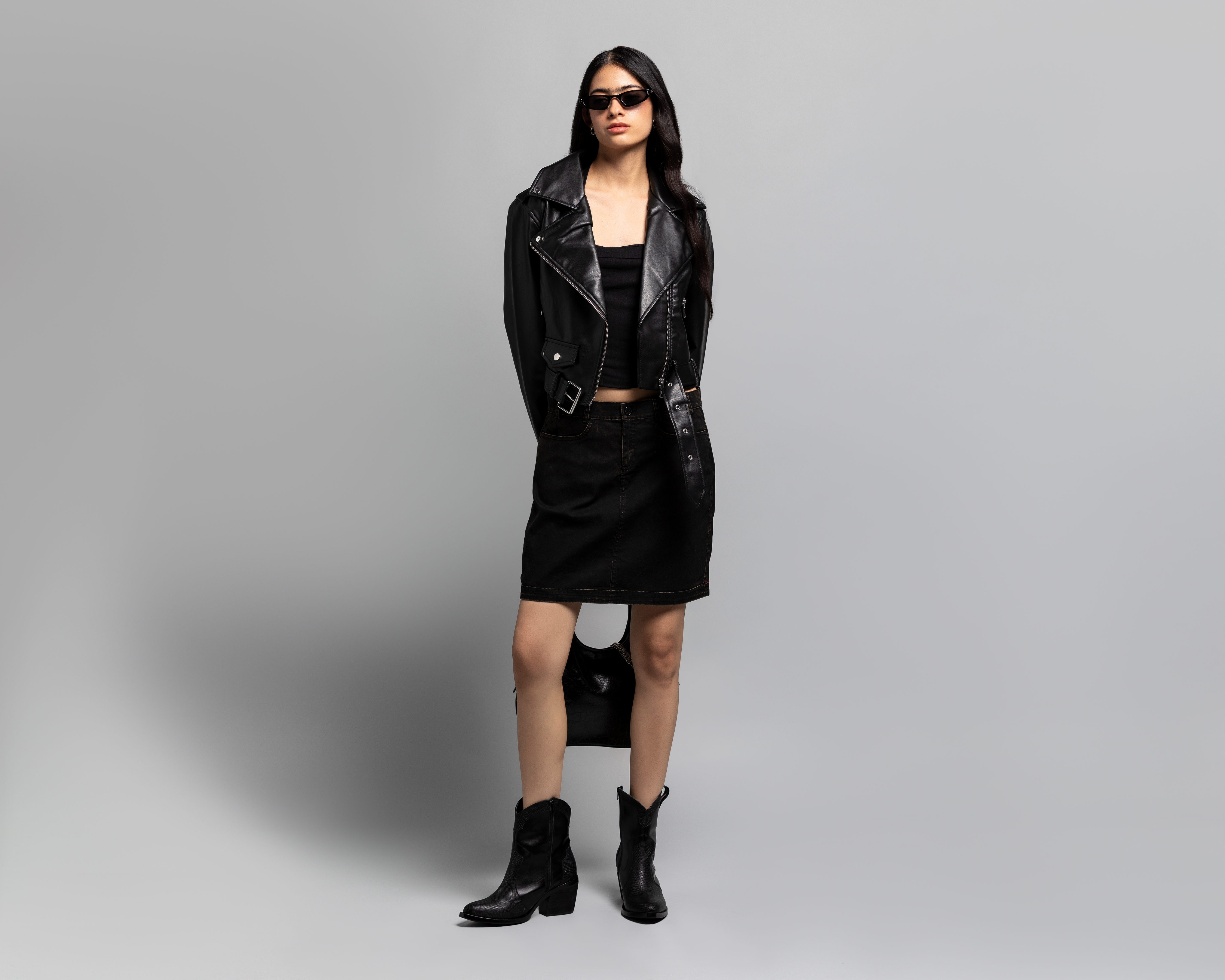 Falda Corta Strona Negra para Mujer