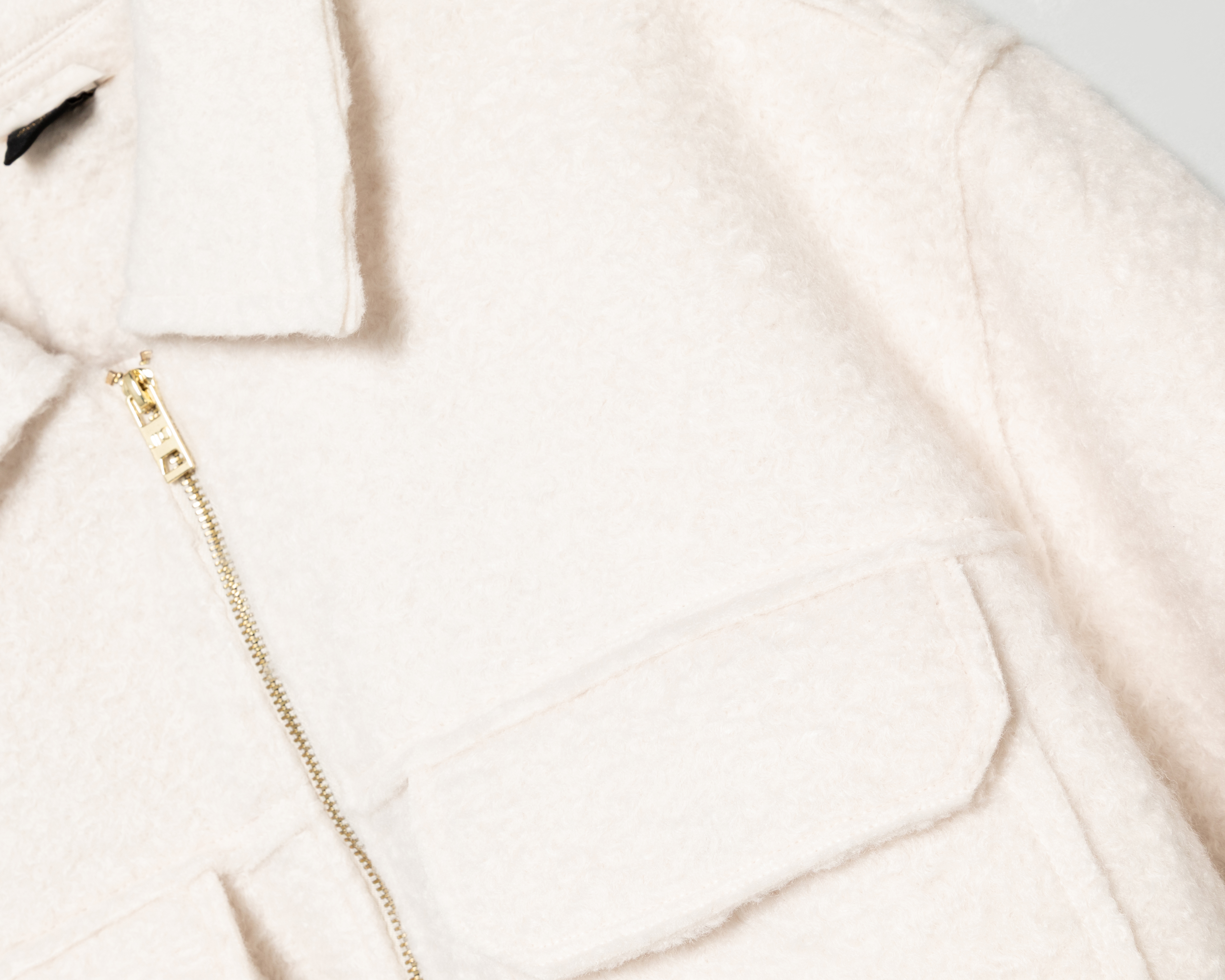 Foto 4 pulgar | Foto 3 | Chamarra Beige Jennifer Lopez para Mujer