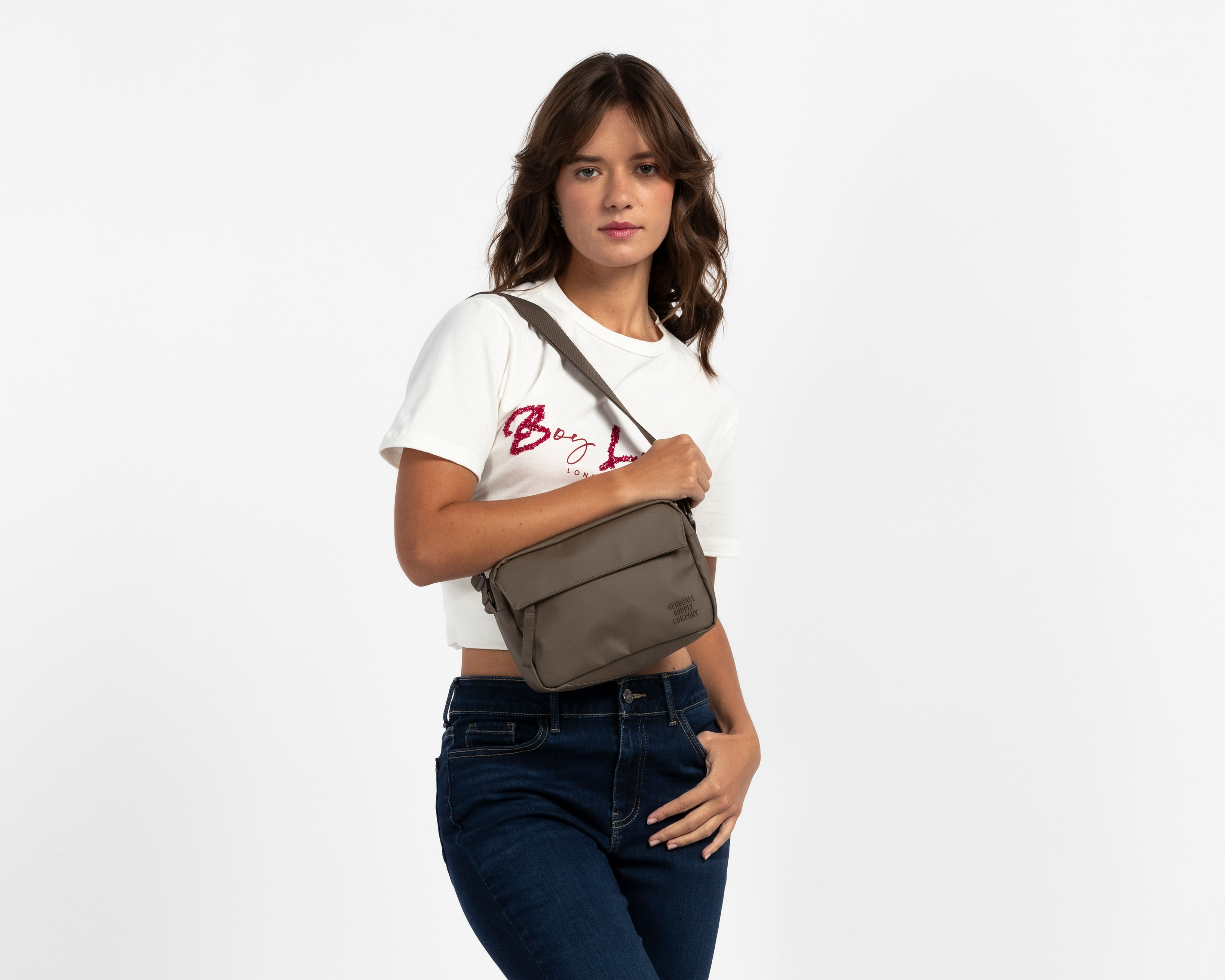 Foto 7 pulgar | Foto 6 | Bolsa Cruzada Herschel Alberni