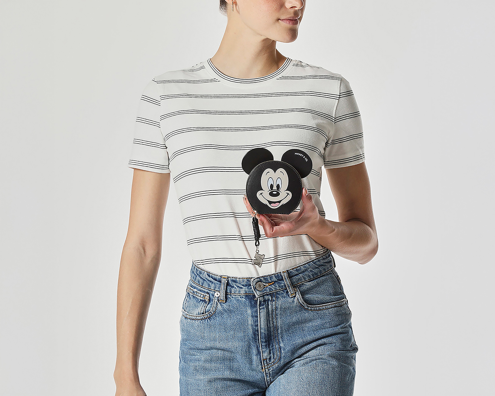 Foto 7 pulgar | Foto 6 | Monedero para Mujer W Capsule Disney Mickey Mouse