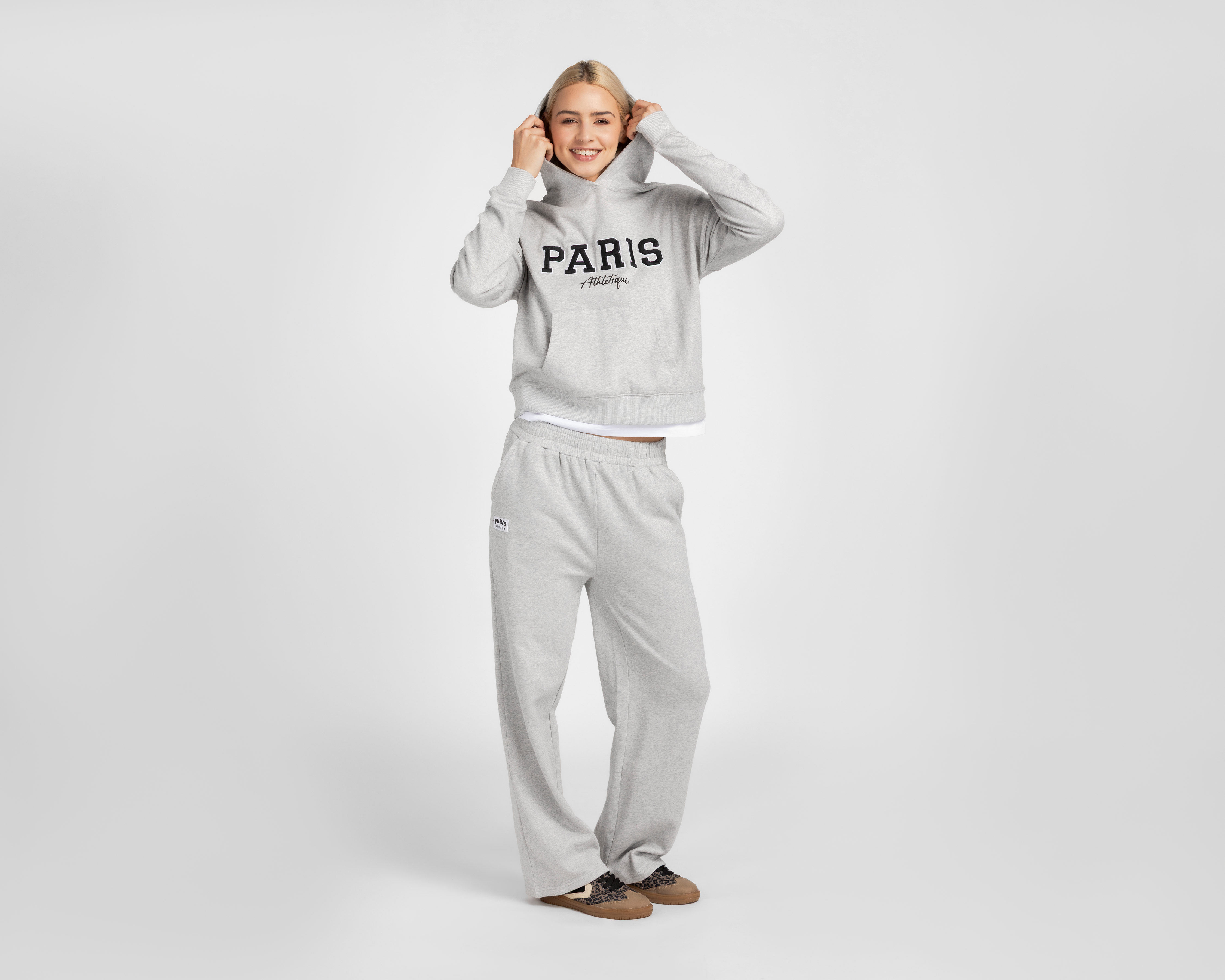 Foto 3 pulgar | Foto 2 | Pants y Sudadera 18 Forever para Mujer