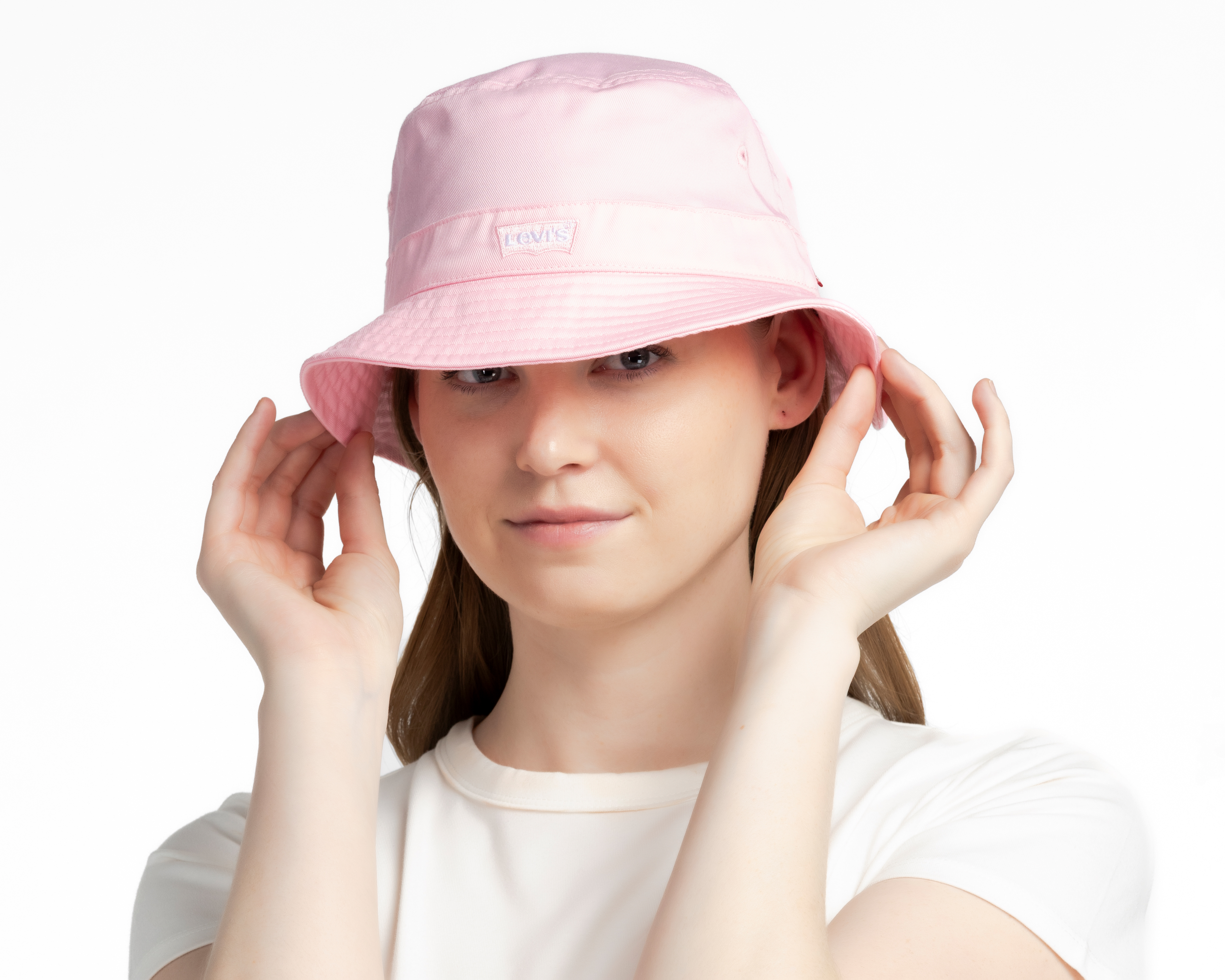 Foto 6 pulgar | Foto 5 | Gorro Pescador Levi's para Mujer