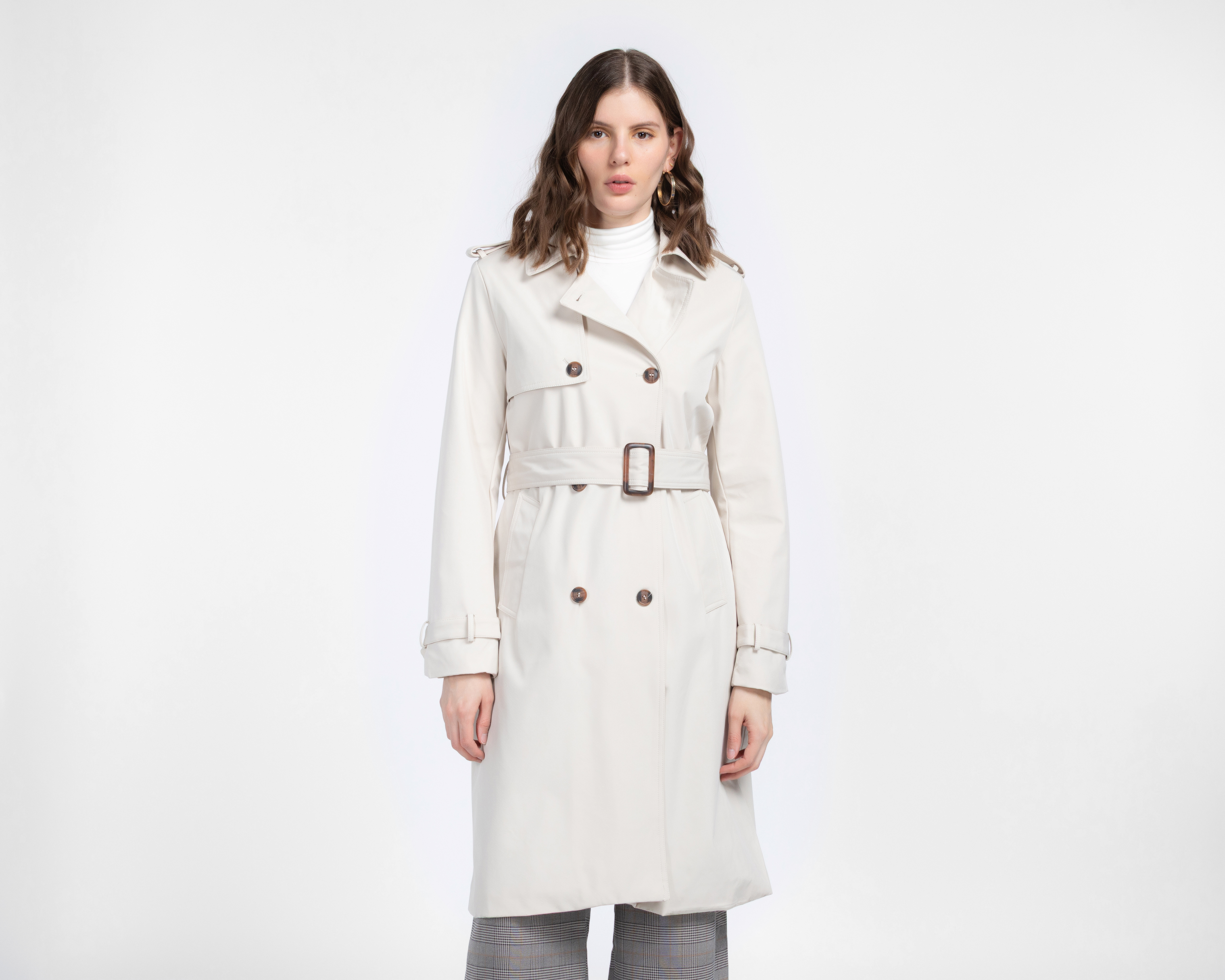 Foto 2 pulgar | Foto 1 | Gabardina Beige Sharara para Mujer