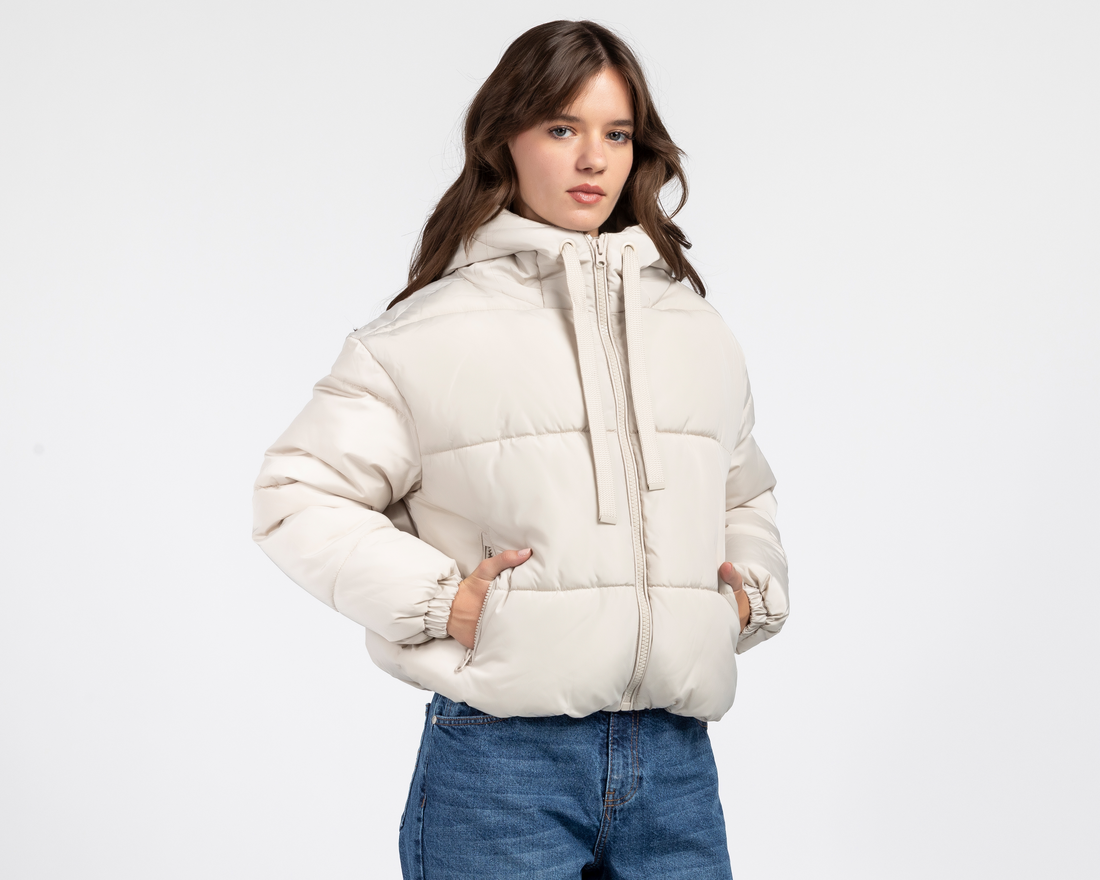 Foto 2 pulgar | Foto 1 | Chamarra con Capucha Refill para Mujer