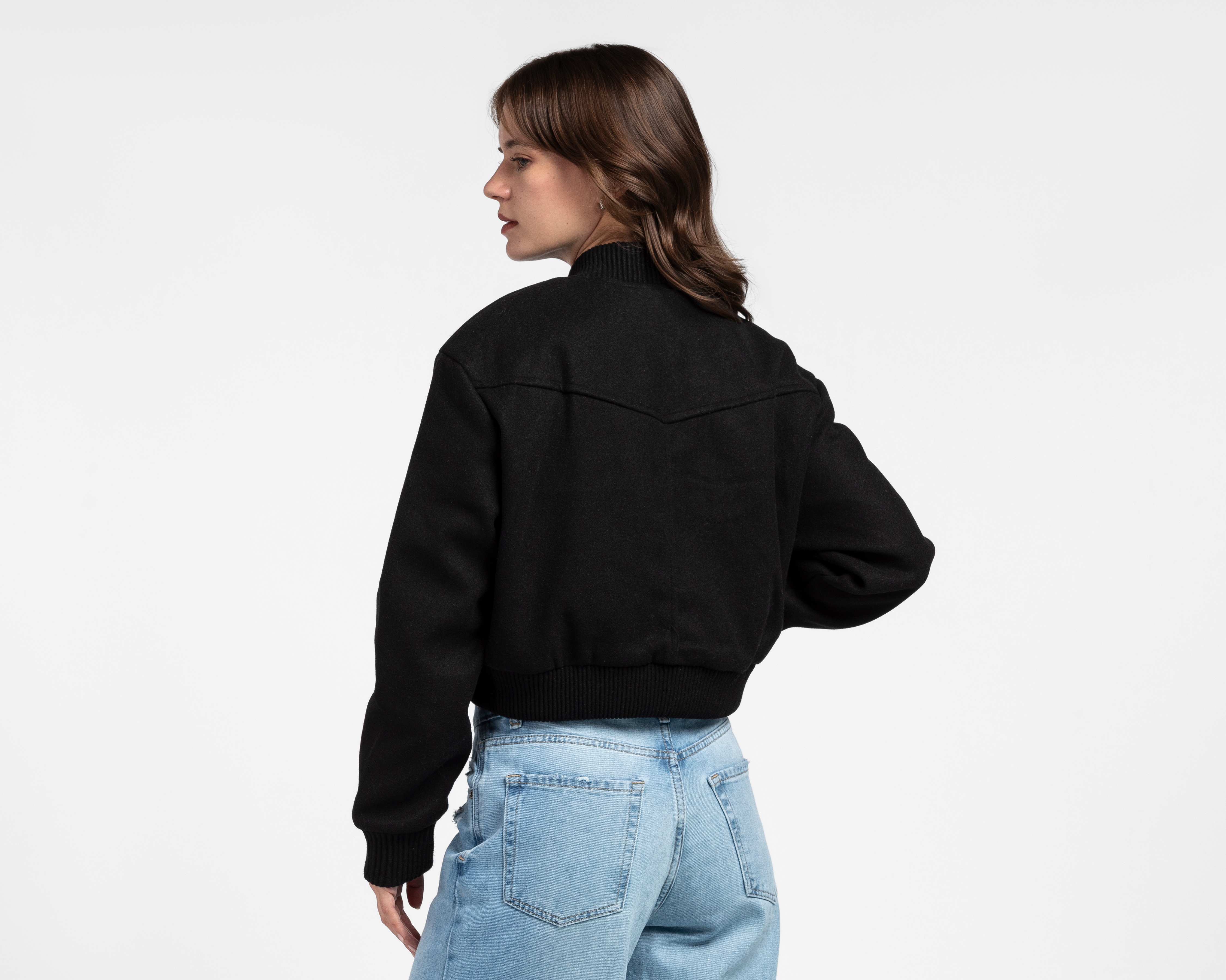 Foto 4 pulgar | Foto 3 | Chamarra Negra Refill para Mujer