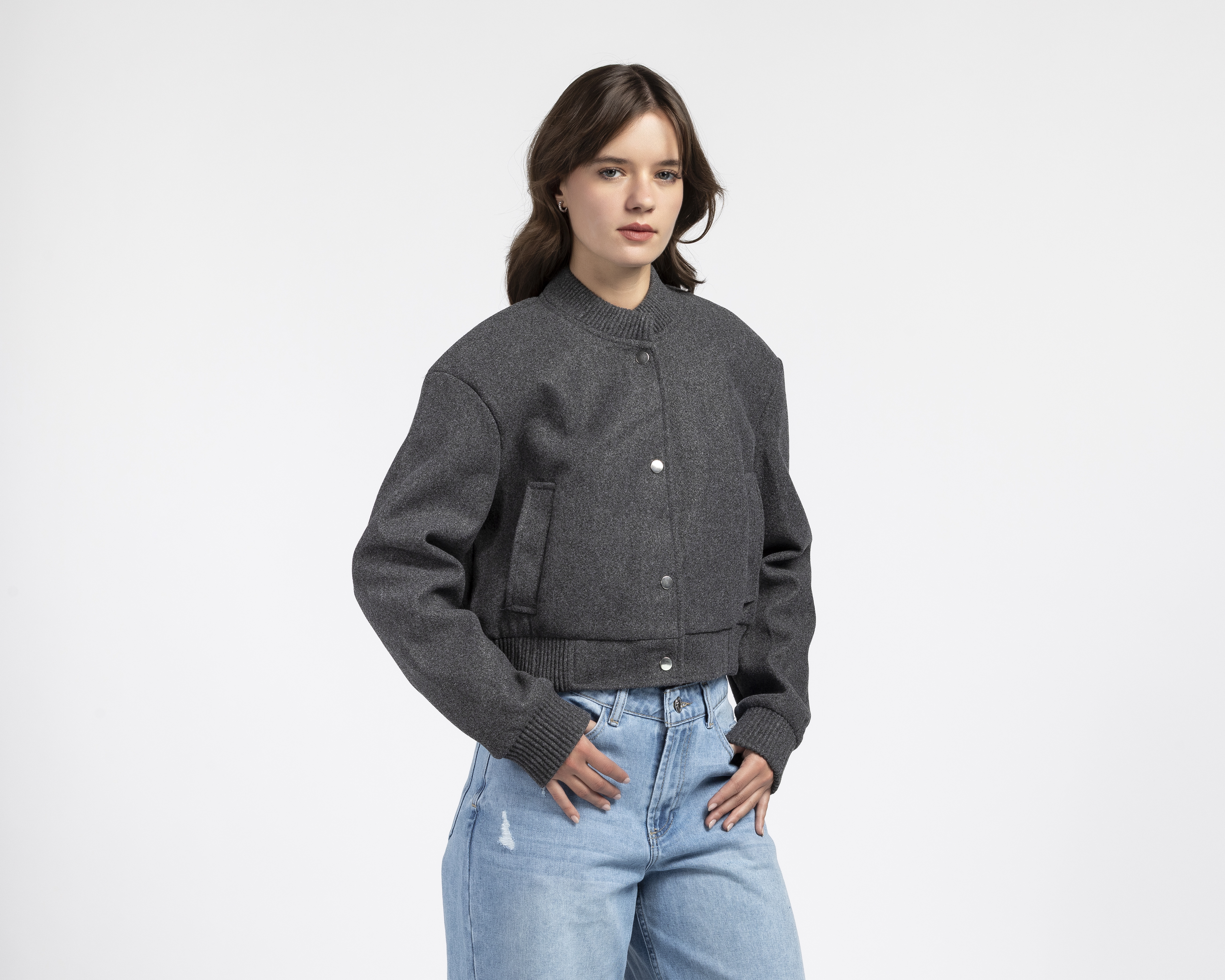 Foto 2 pulgar | Foto 1 | Chamarra Gris Refill para Mujer