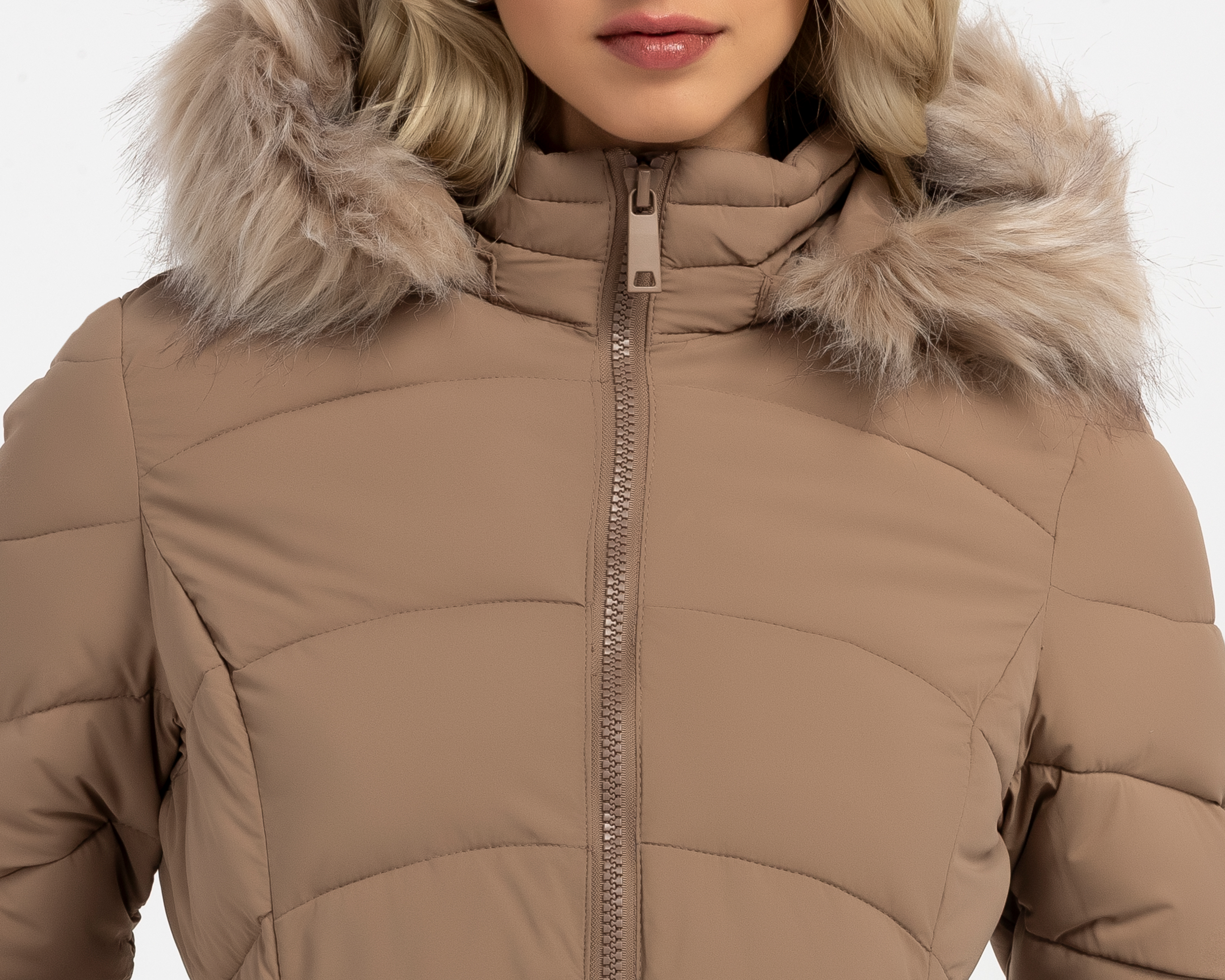 Foto 5 pulgar | Foto 4 | Chamarra con Capucha Refill para Mujer