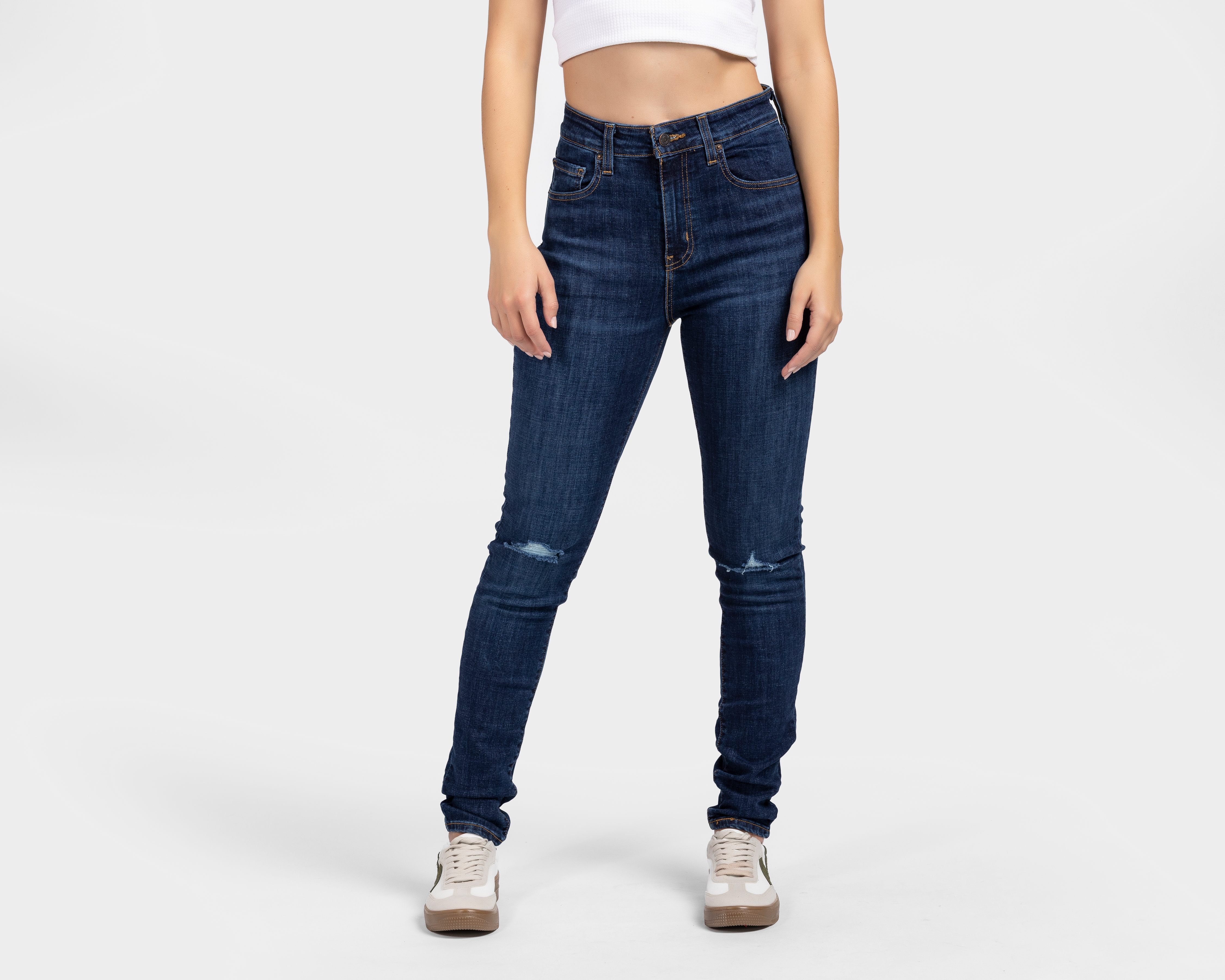Foto 2 pulgar | Foto 1 | Jeans Levi's 721 High Rise Skinny para Mujer